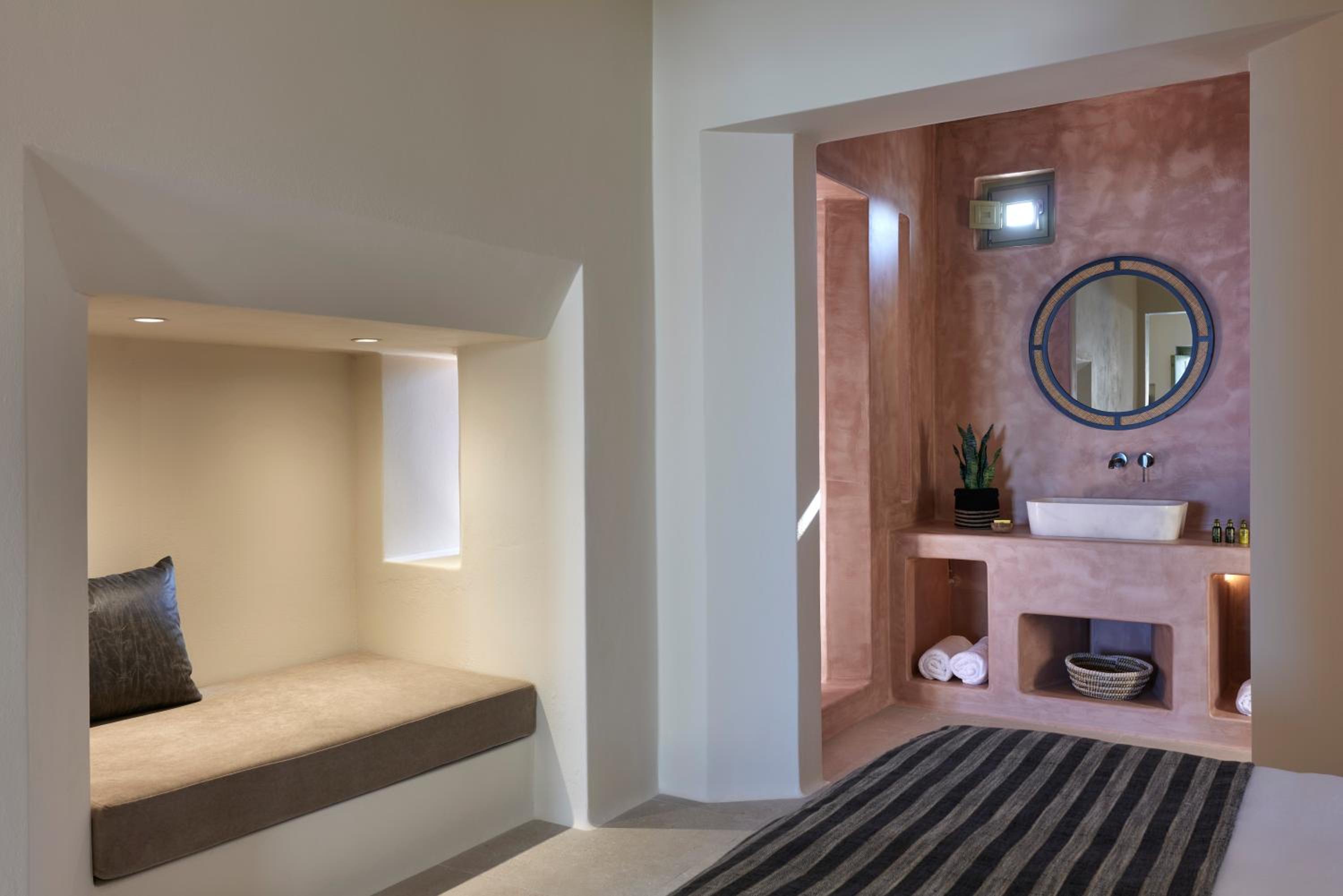 Aeon Suites - Adults Only by Mr and Mrs White