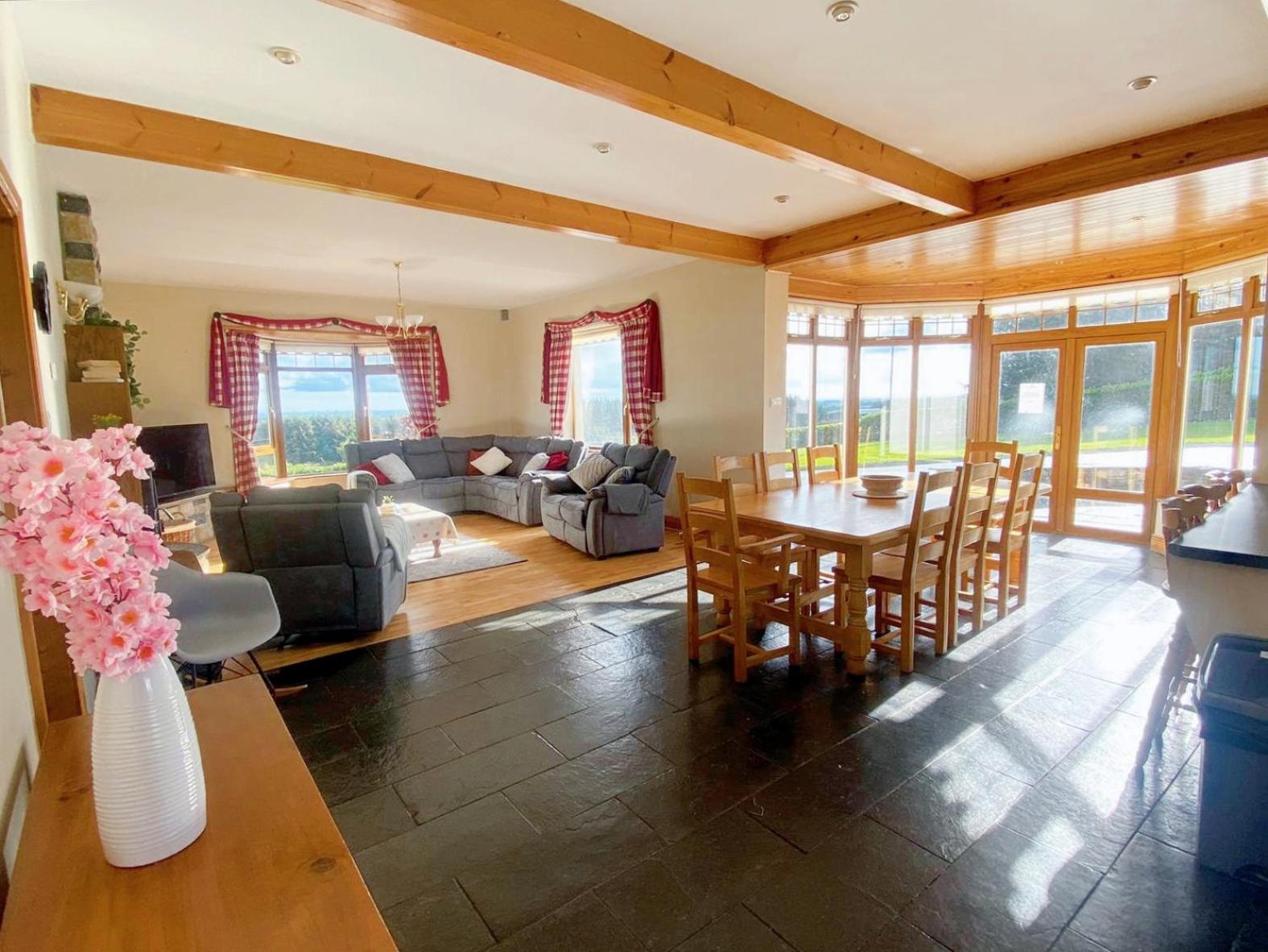 Tour House, A Country Escape set in Natures Beauty view 4