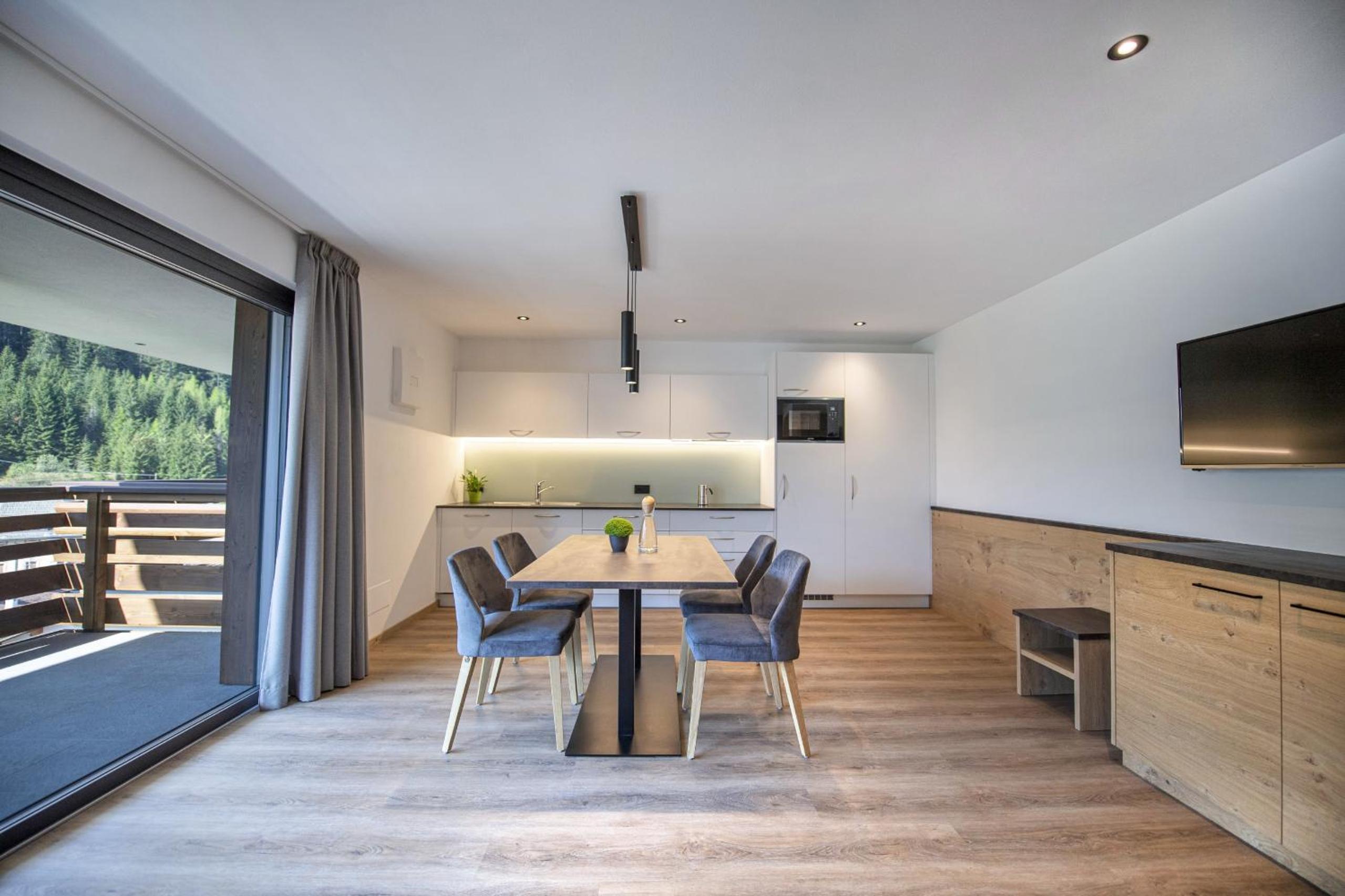 Apartments Chalet Silva view 4