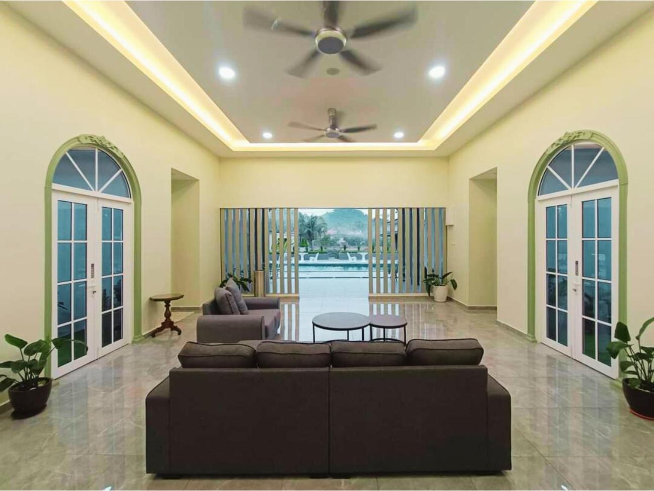 Villa Dracaena Melaka - Private Pool, Hill View, 20 minutes to Town view 5