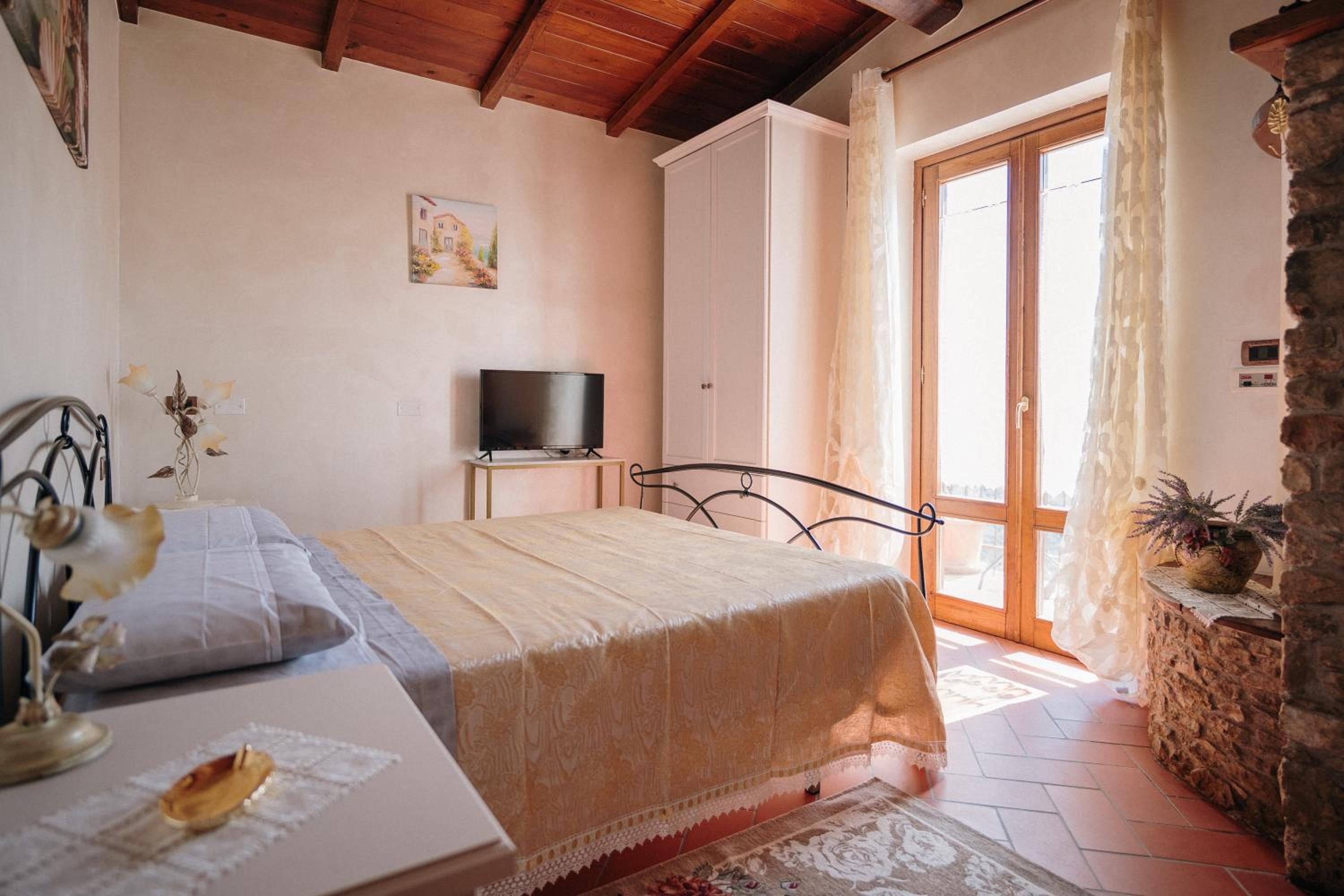 Lago del Turano - Guest House il Nido dell'Aquila view 3