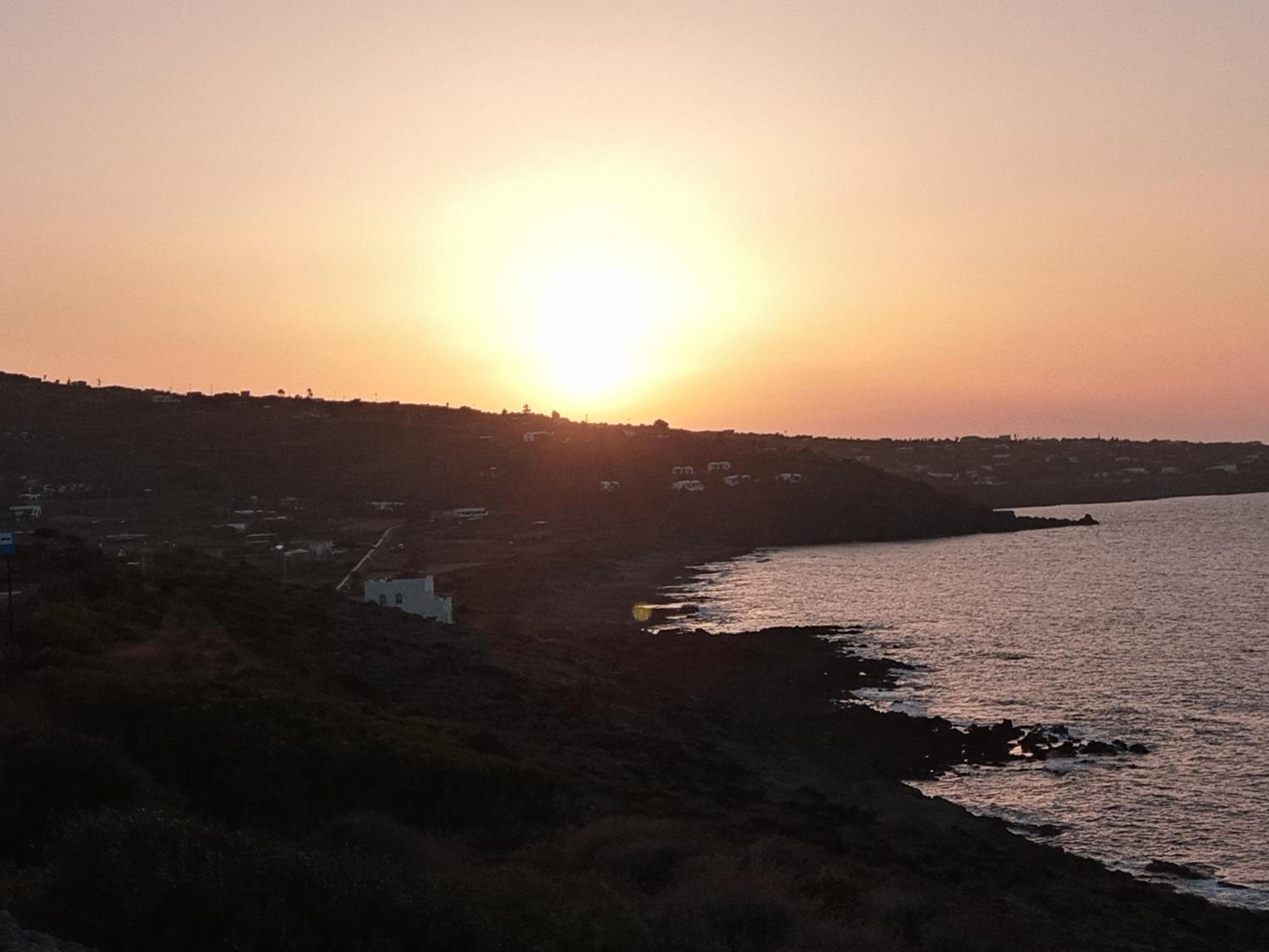 Dammuso Pantelleria - Fiori D'Ossidiana