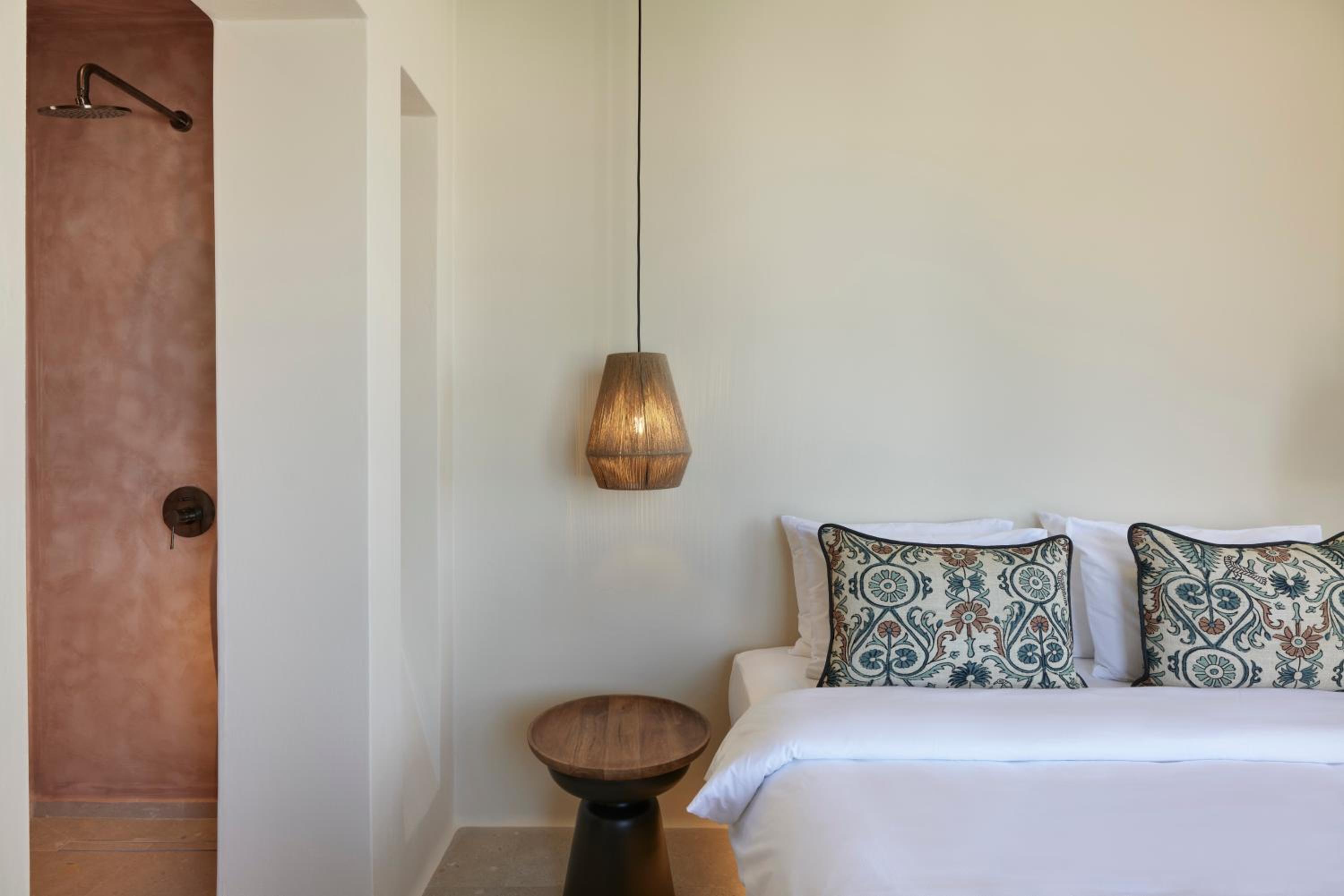 Aeon Suites - Adults Only by Mr and Mrs White