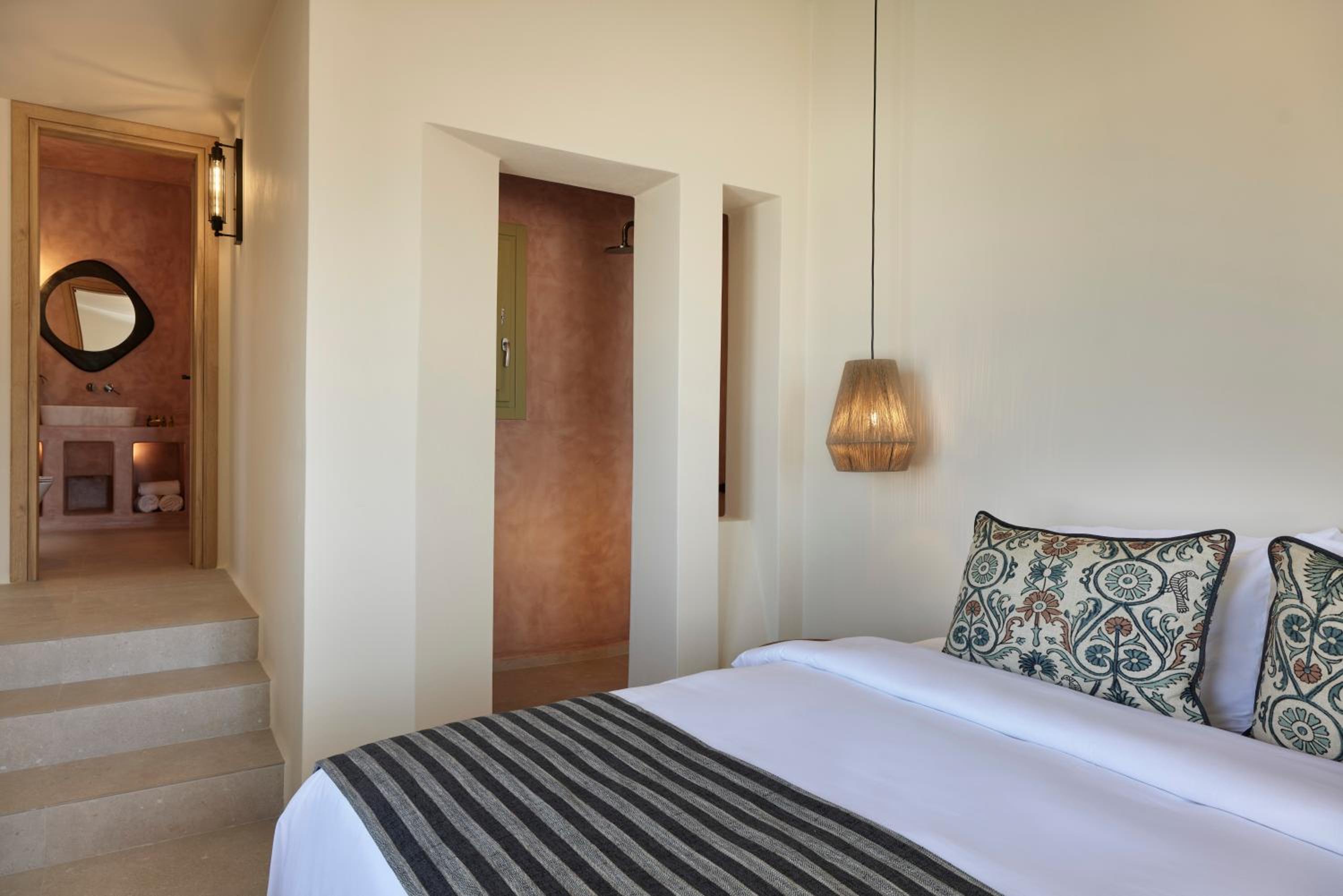 Aeon Suites - Adults Only by Mr and Mrs White