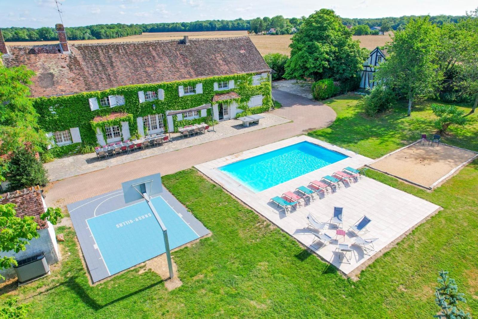 Crazy Villa Etisseaux 45 - Heated pool - Volley court - 1h30 Paris - 45p view 2