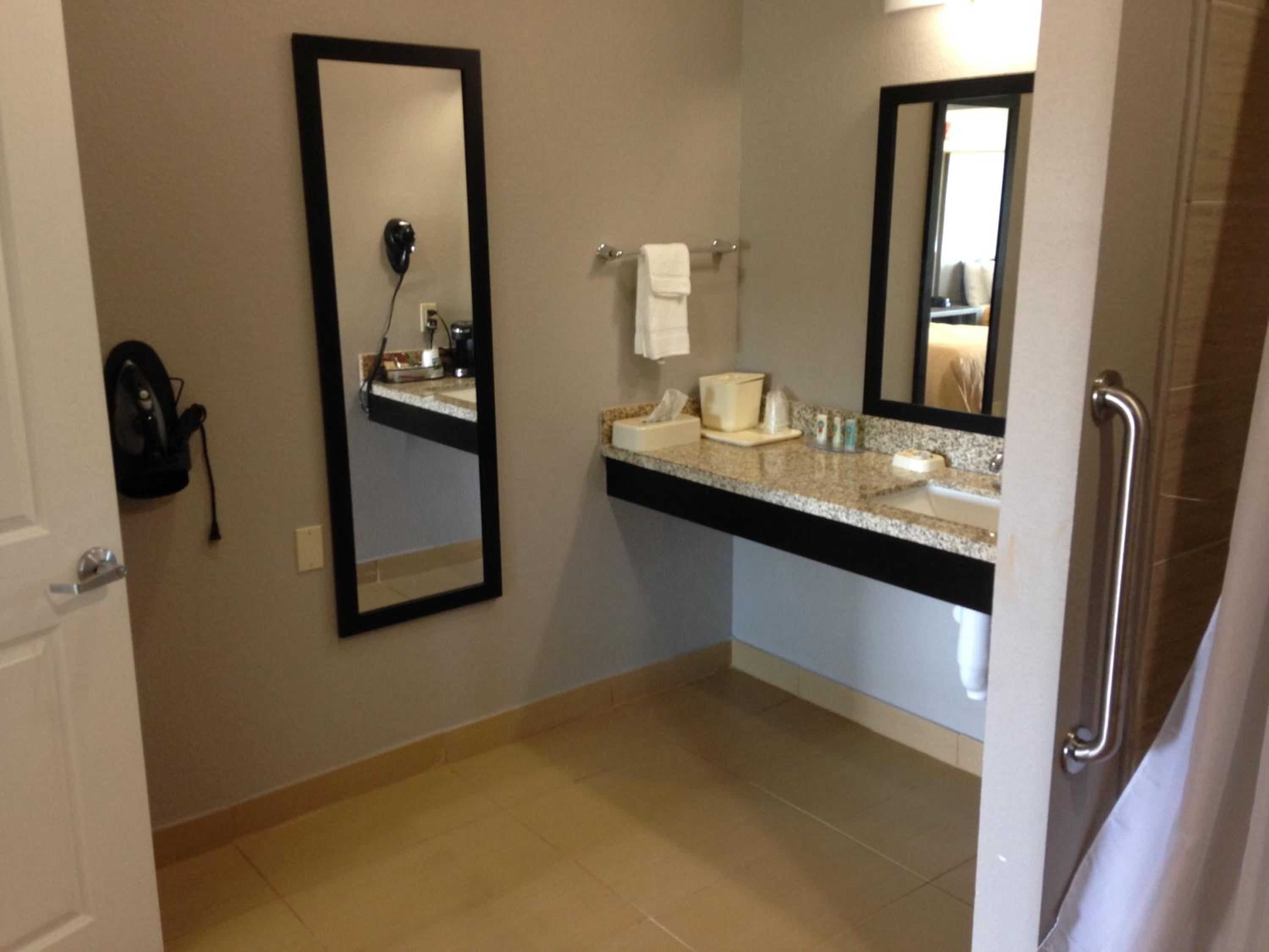 Scottish Inn & Suites Cotulla, TX