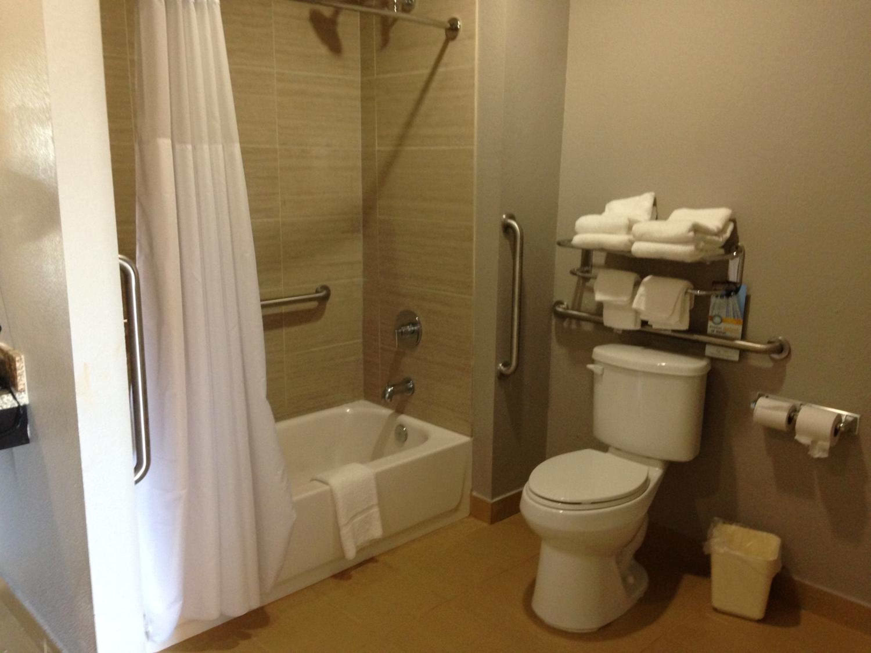 Scottish Inn & Suites Cotulla, TX