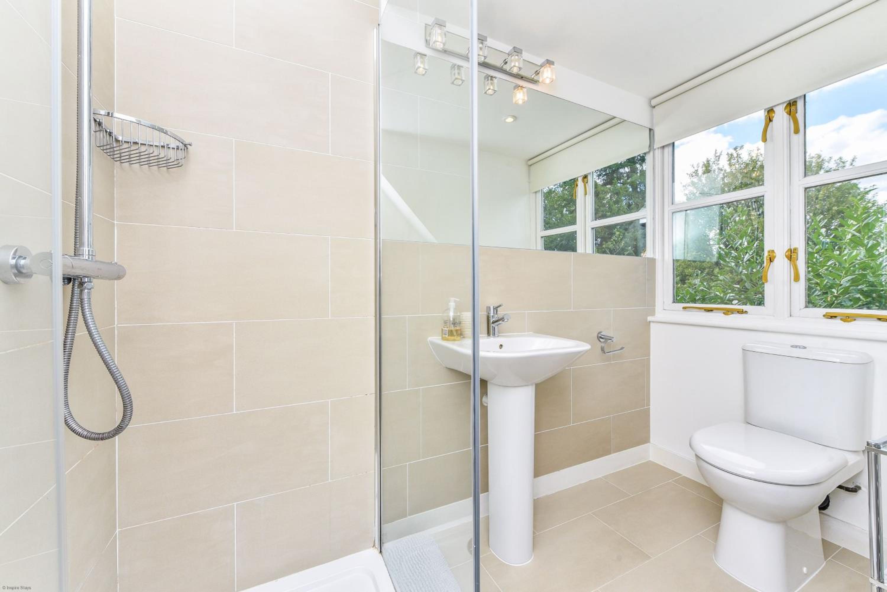 Photo 28
