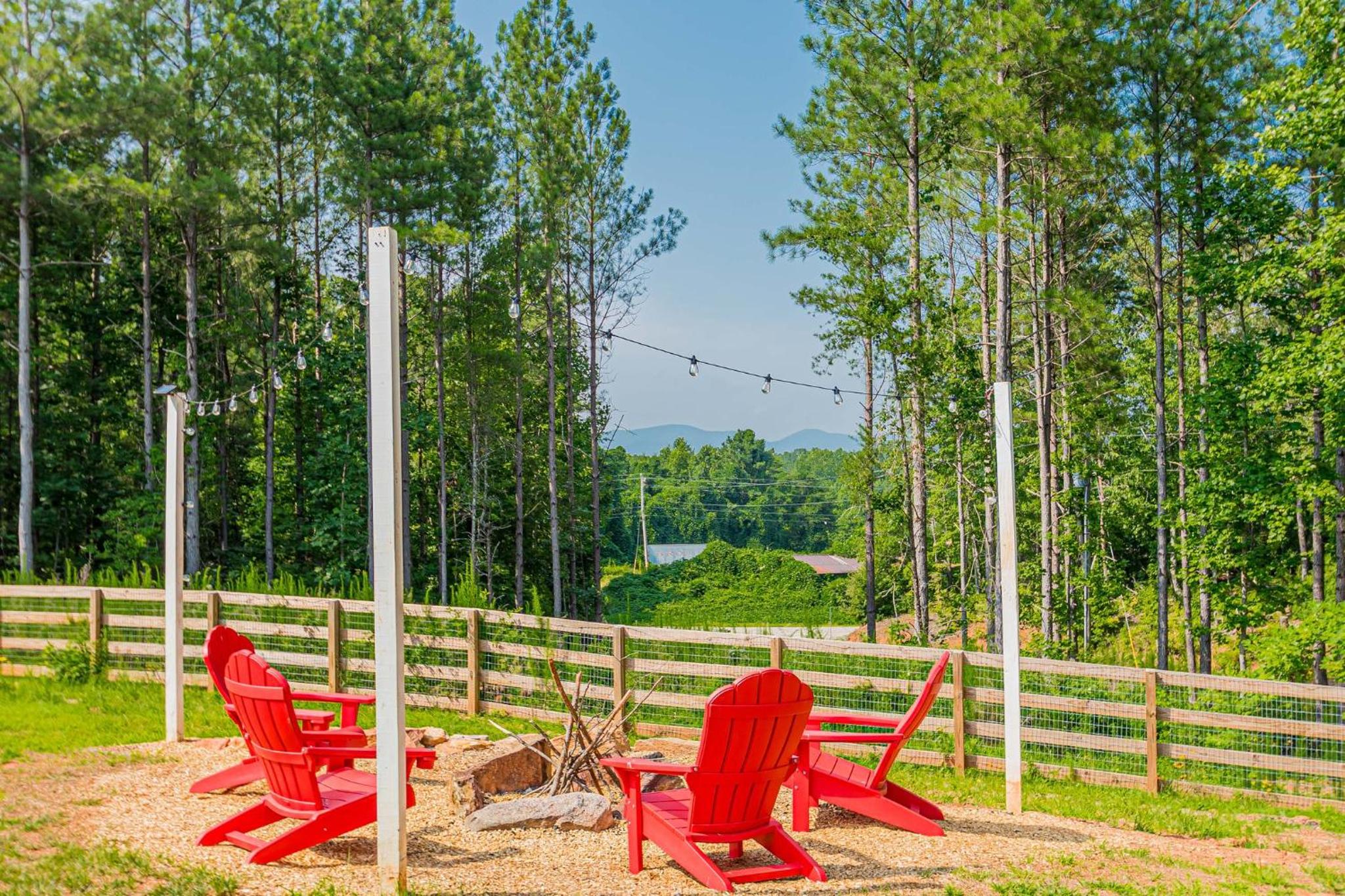 Rustic Roost-5 acres, Fenced, Fire Pit, RV option & MTN View view 4