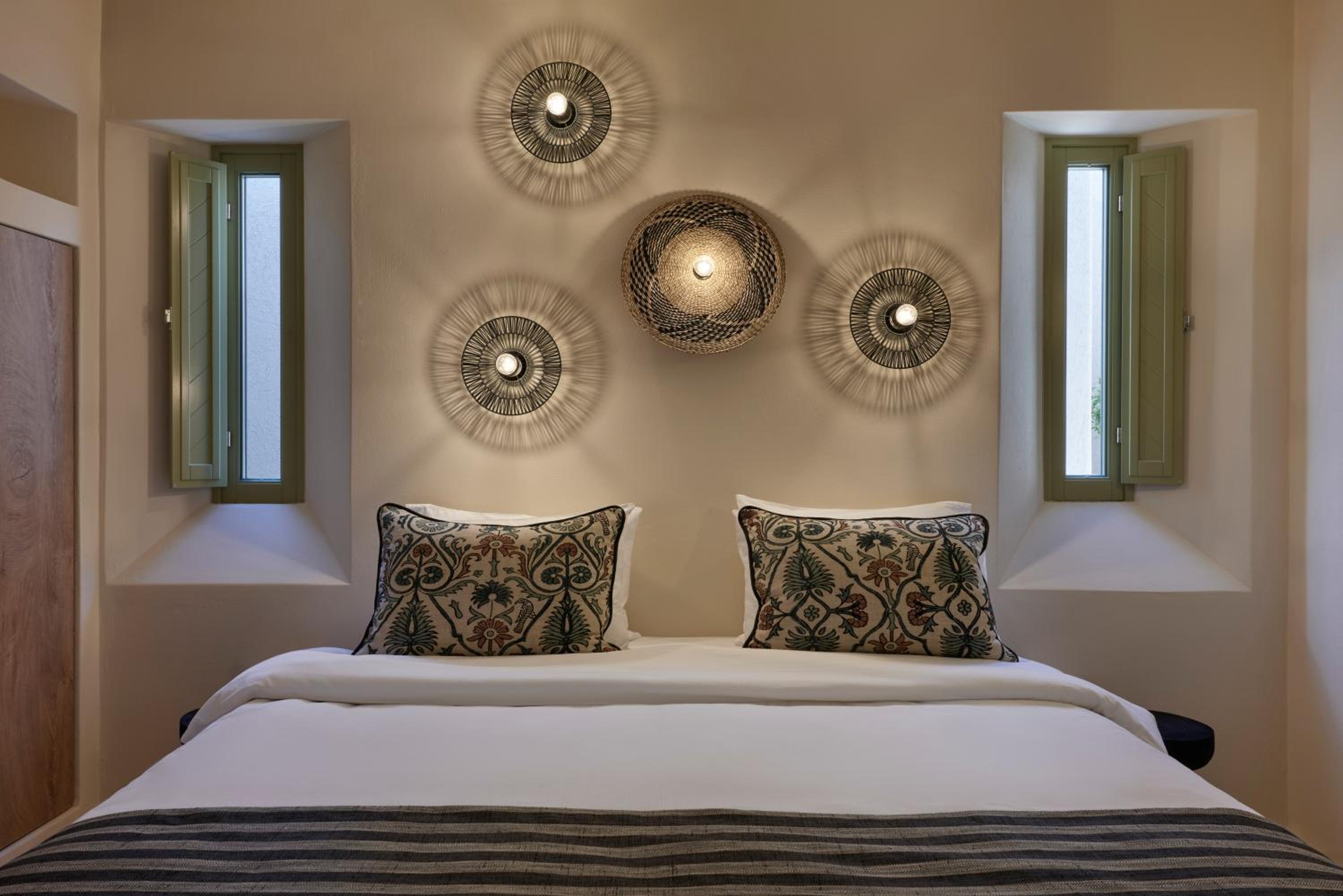 Aeon Suites - Adults Only by Mr and Mrs White