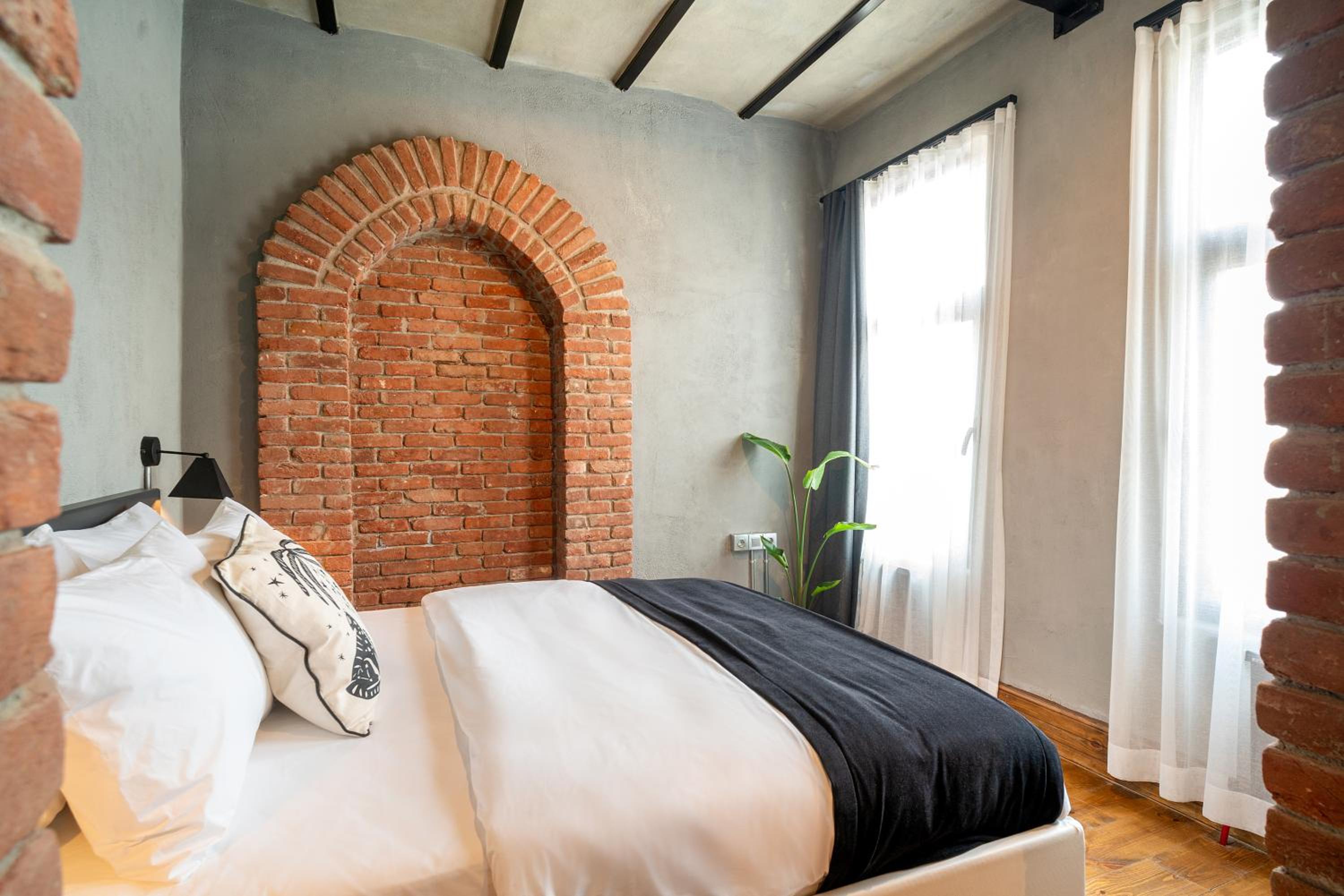 Urban Quarters No.3 - Image 38