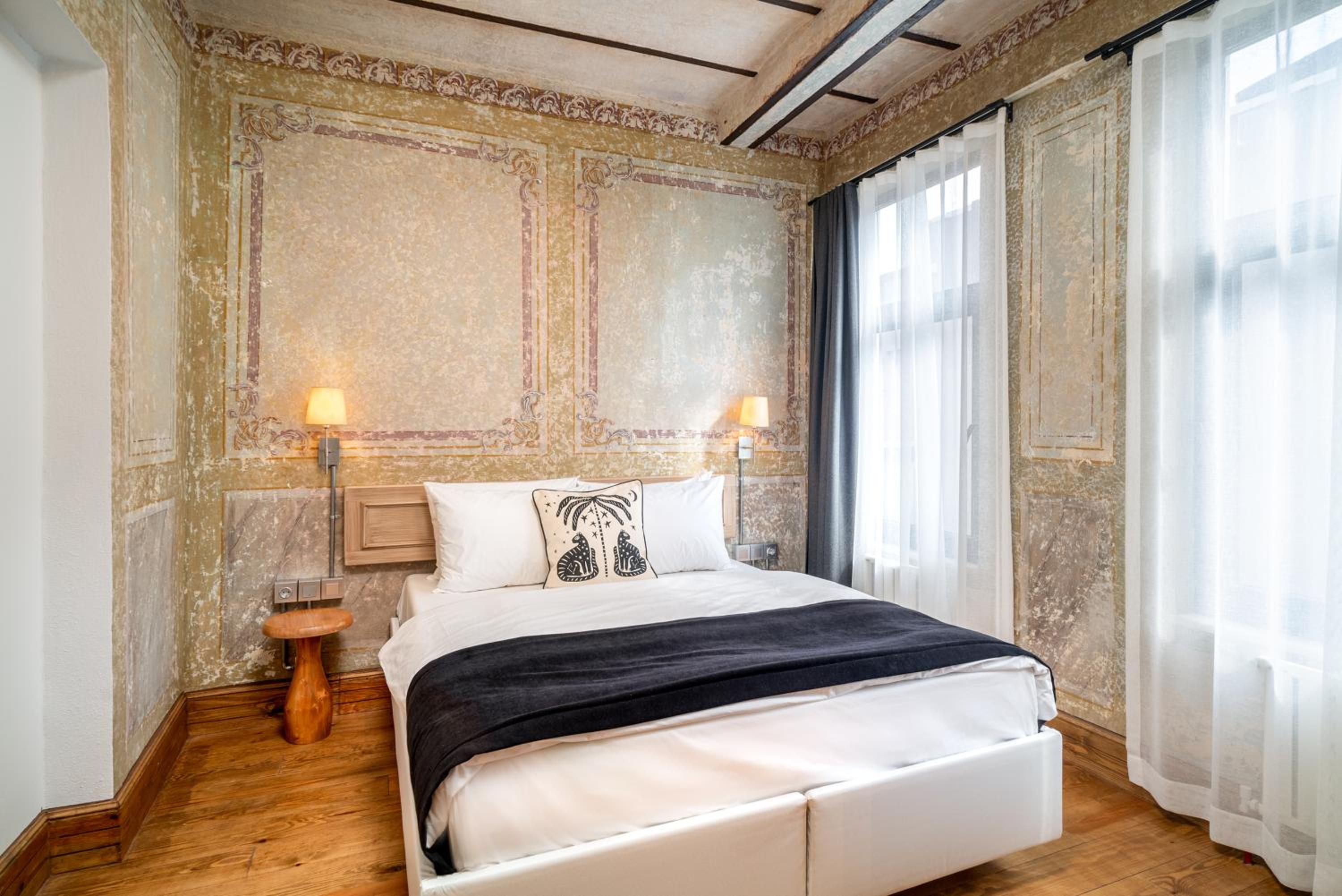 Urban Quarters No.3 - Image 39