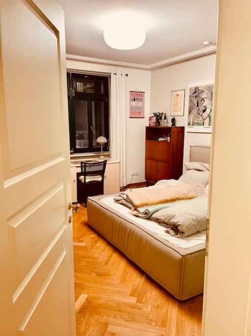 18m2 Zimmer mit Jugendstil-Charme im Stadtzentrum