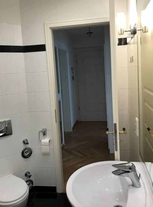 18m2 Zimmer mit Jugendstil-Charme im Stadtzentrum