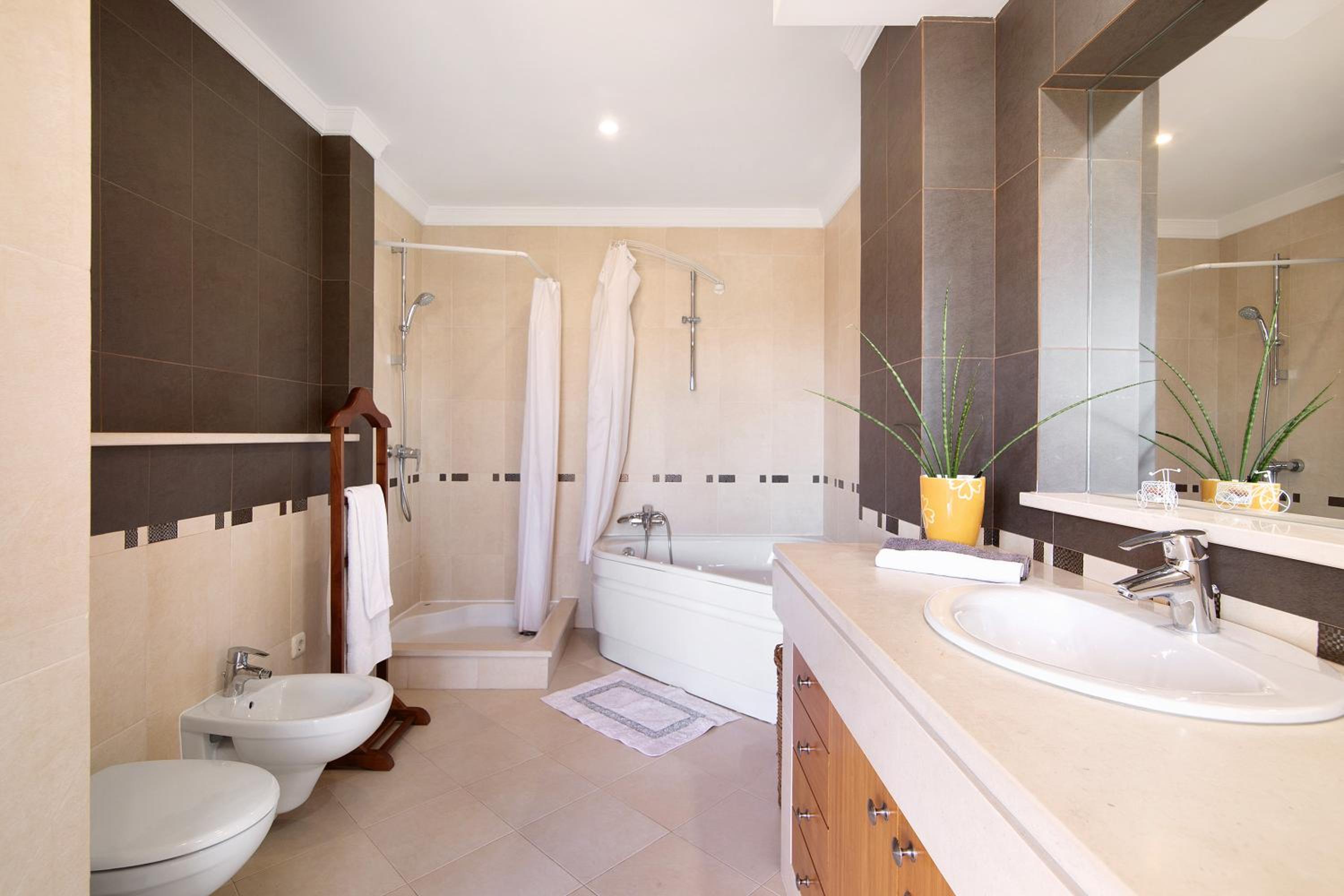 Almancil Vacations - Villa Luna - Property Image 35