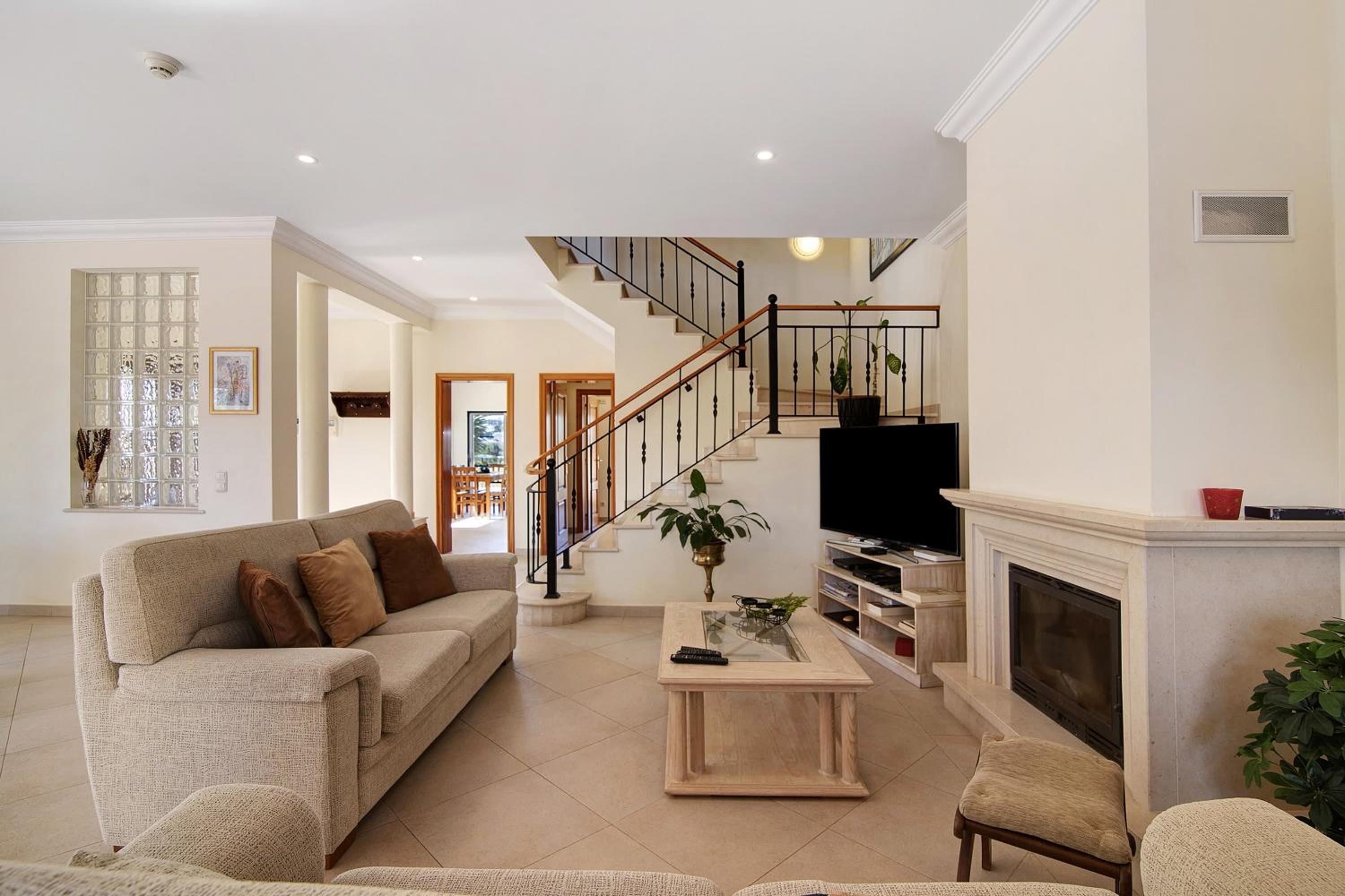 Almancil Vacations - Villa Luna - Property Image 4