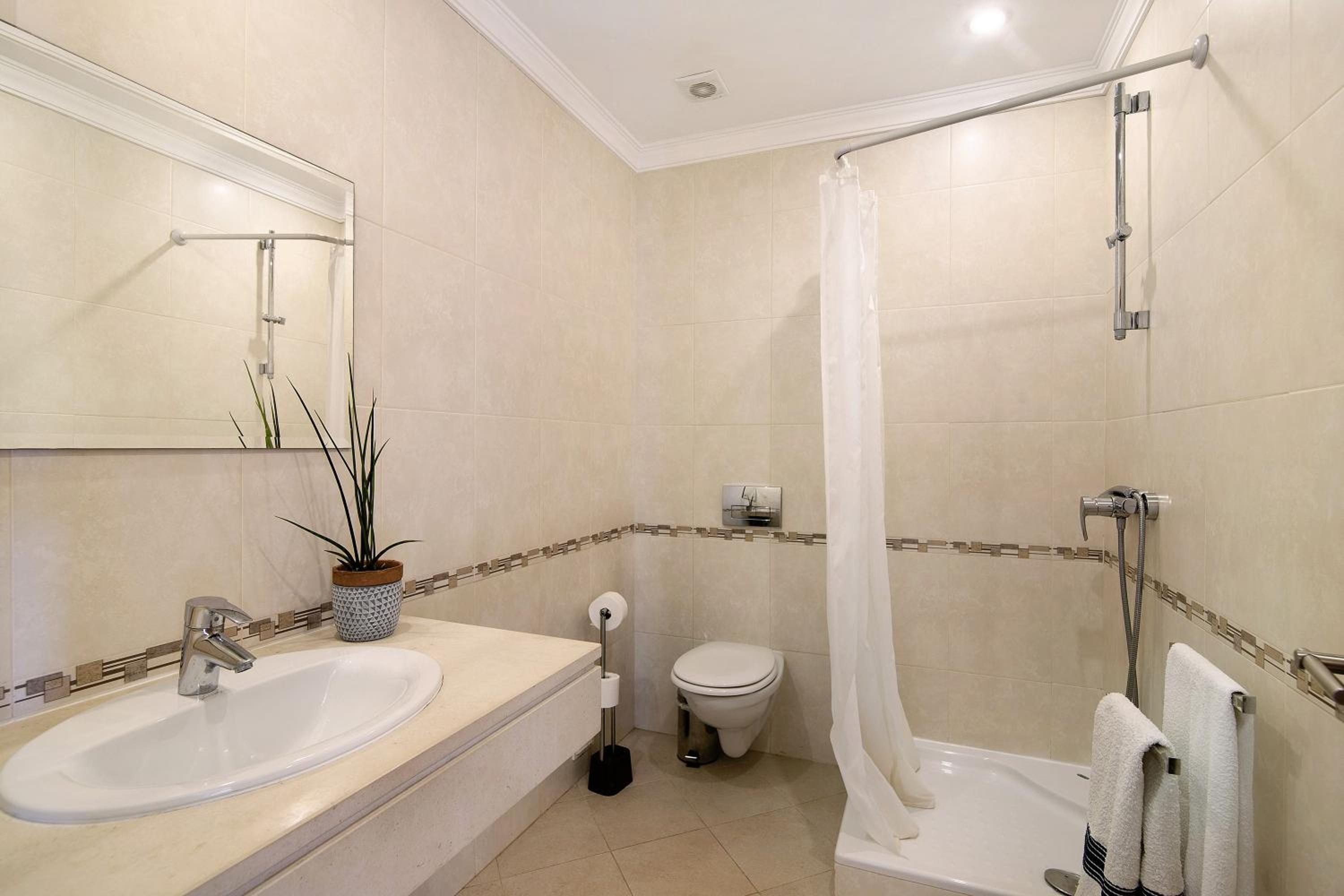 Almancil Vacations - Villa Luna - Property Image 9