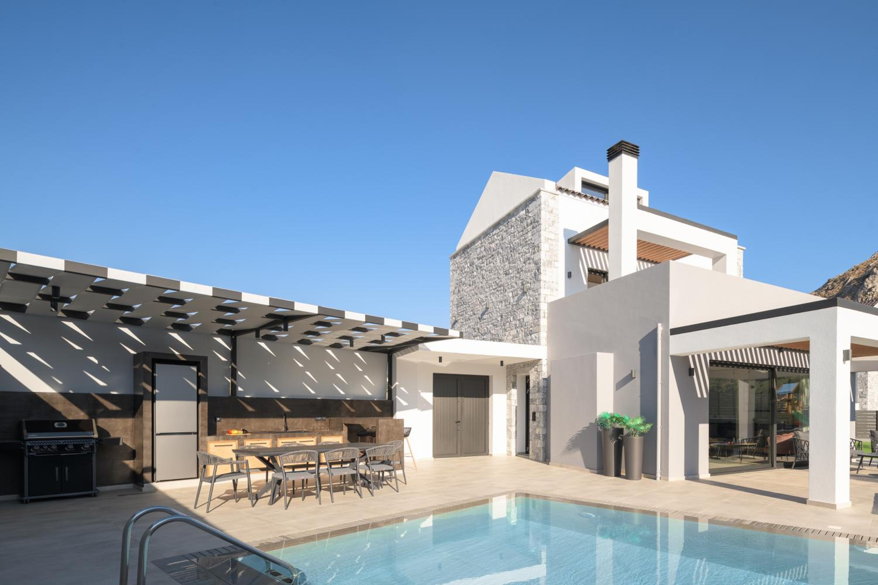 Monti Luxury Villa, with Heated Pool & Hot Tub view 5