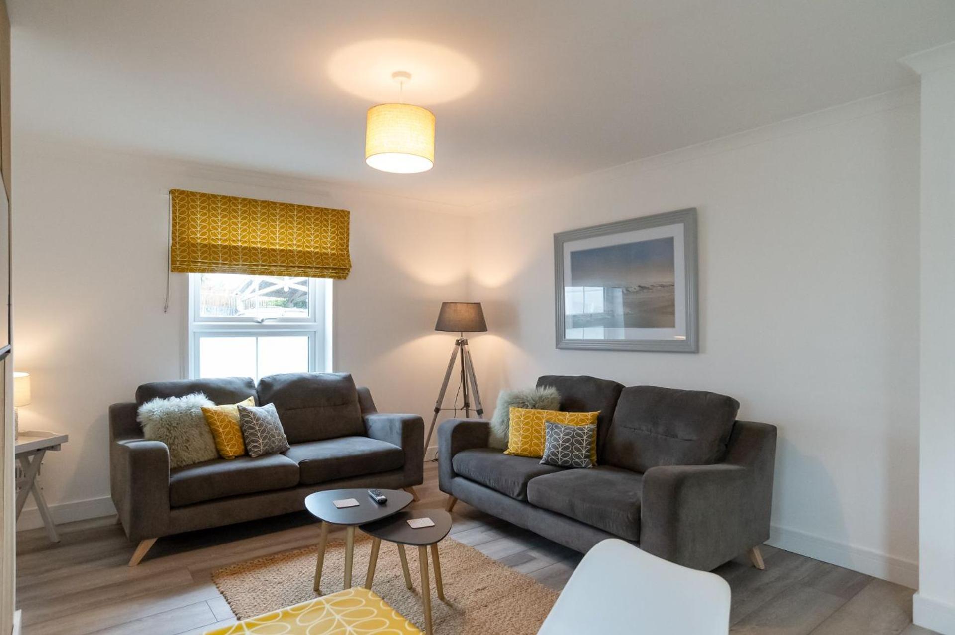 Bay Blue Apartments