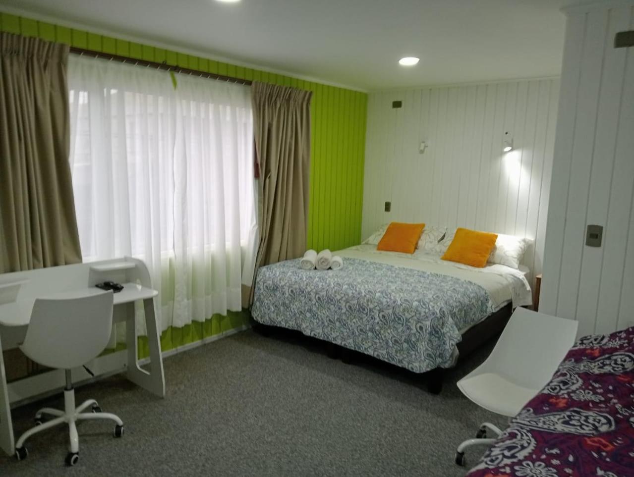 Hostal 1009 Valdivia