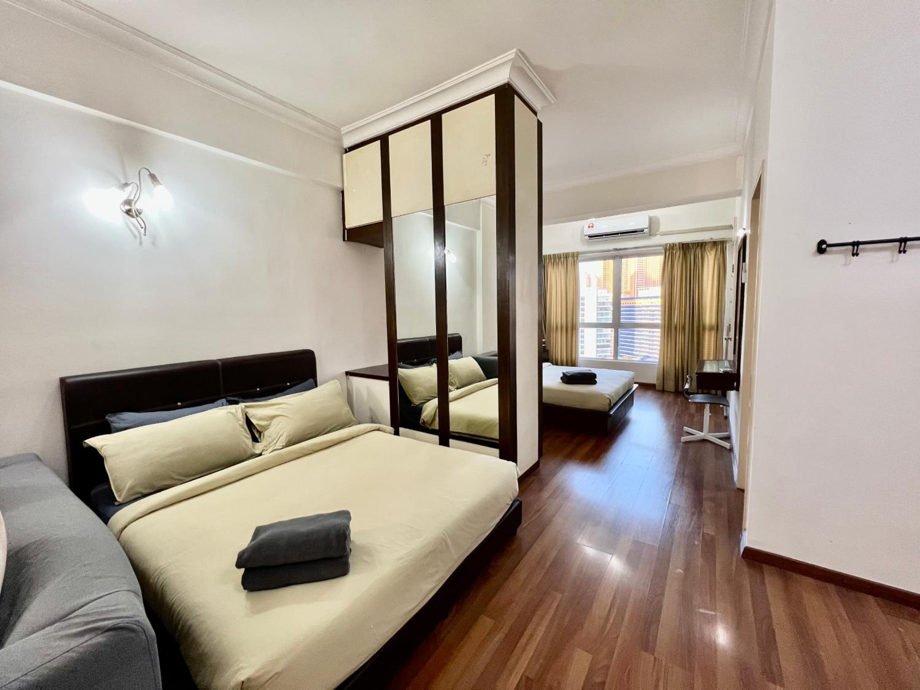 Casa Mutiara Apartments by Moonlight