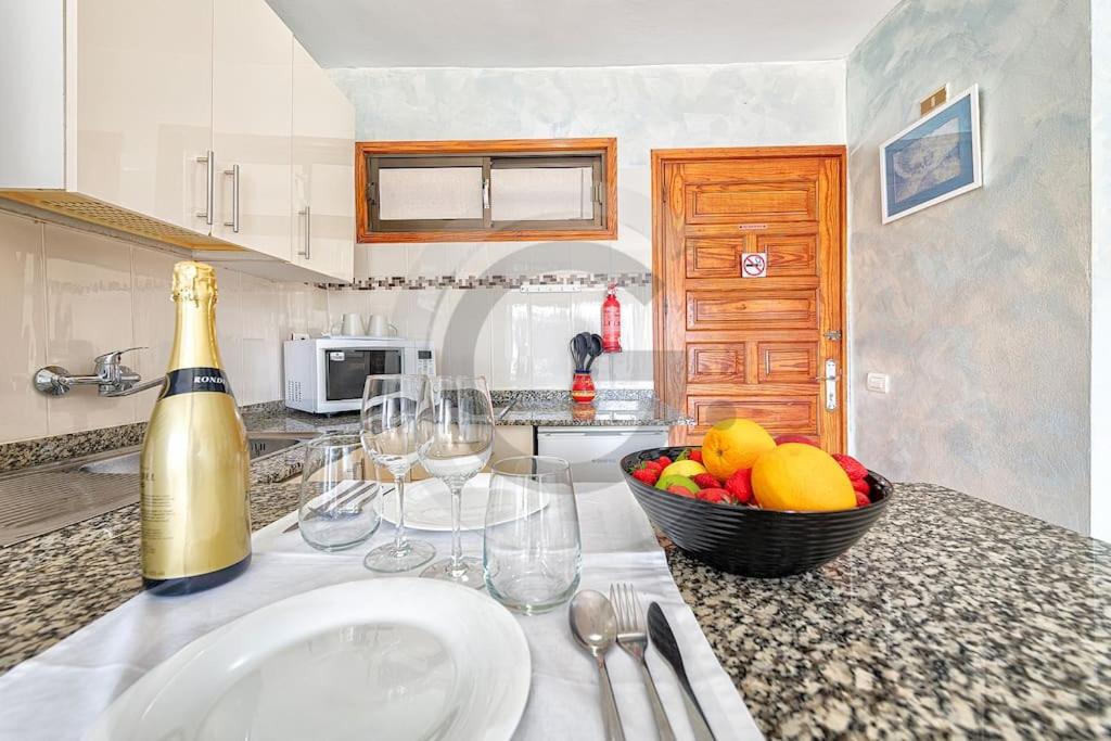 Cozy Corner en Mogán — kitchen