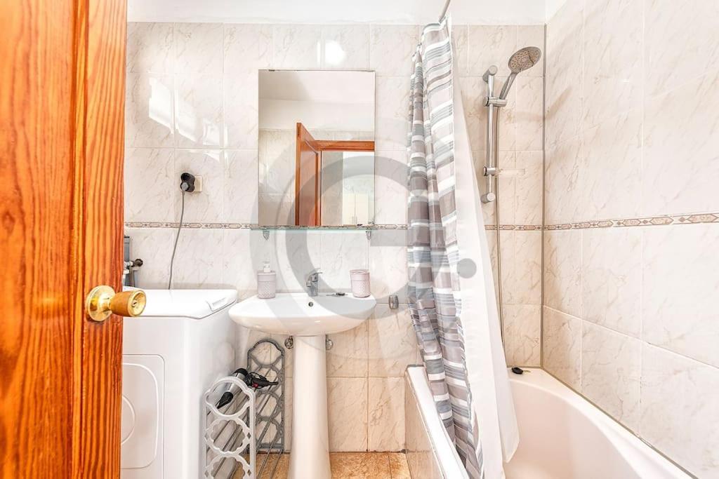 Cozy Corner en Mogán — bathroom