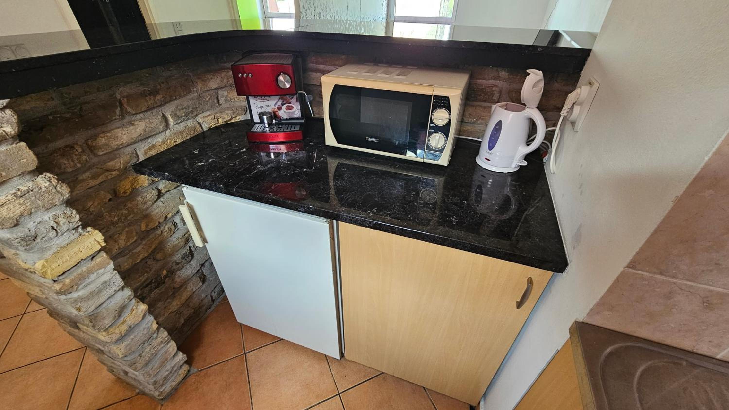City Center Luxury Apartment view 4