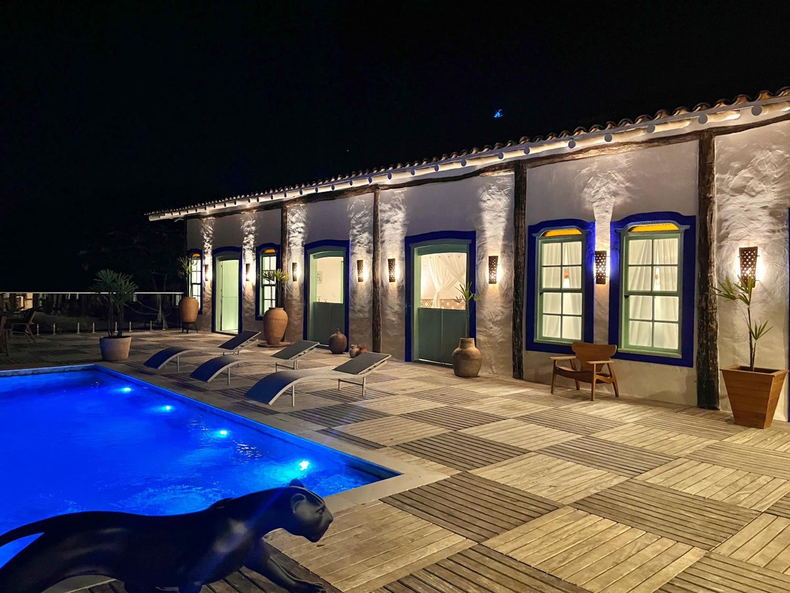 Blow Show Casa III Guest House