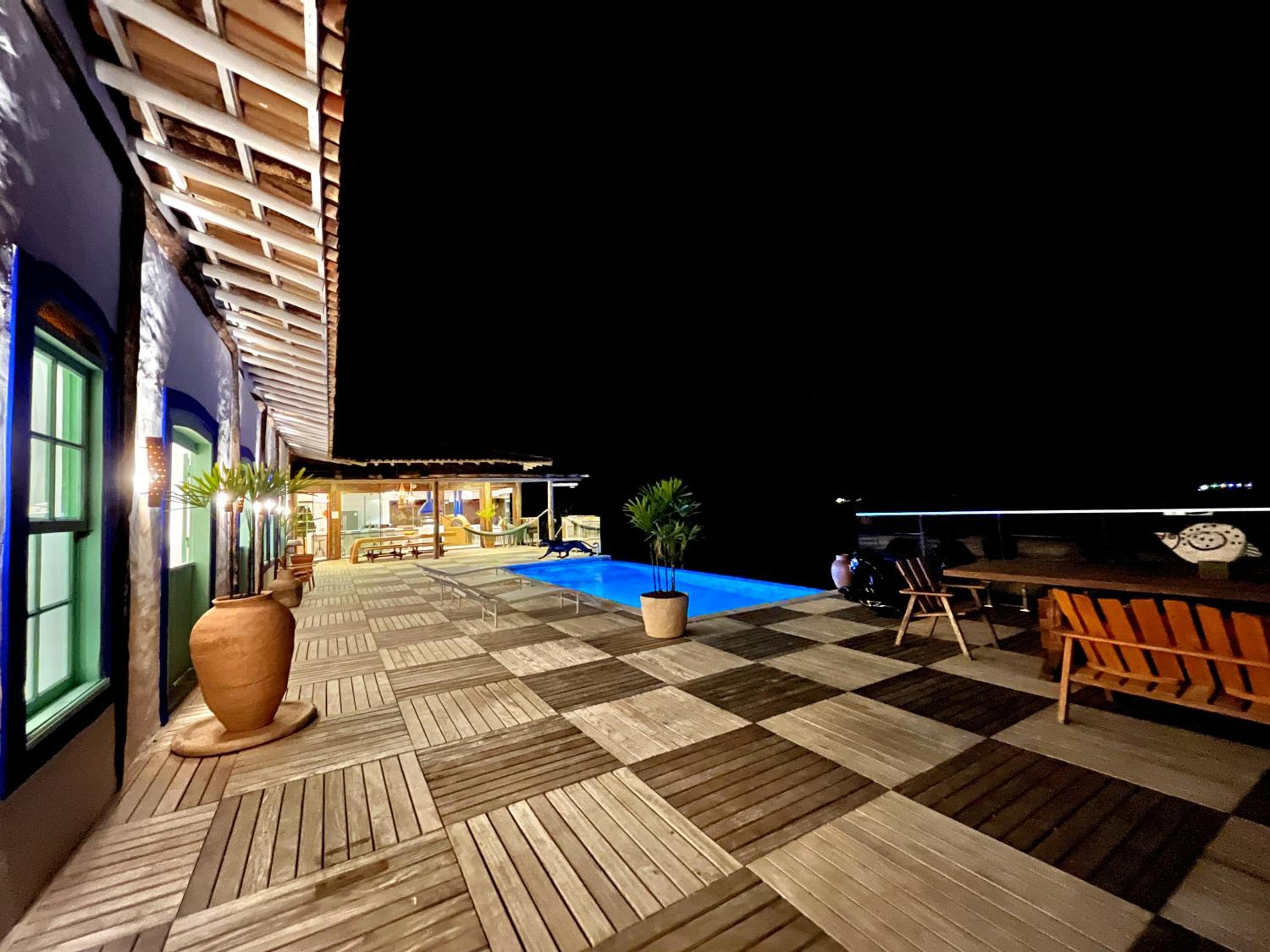 Blow Show Casa III Guest House