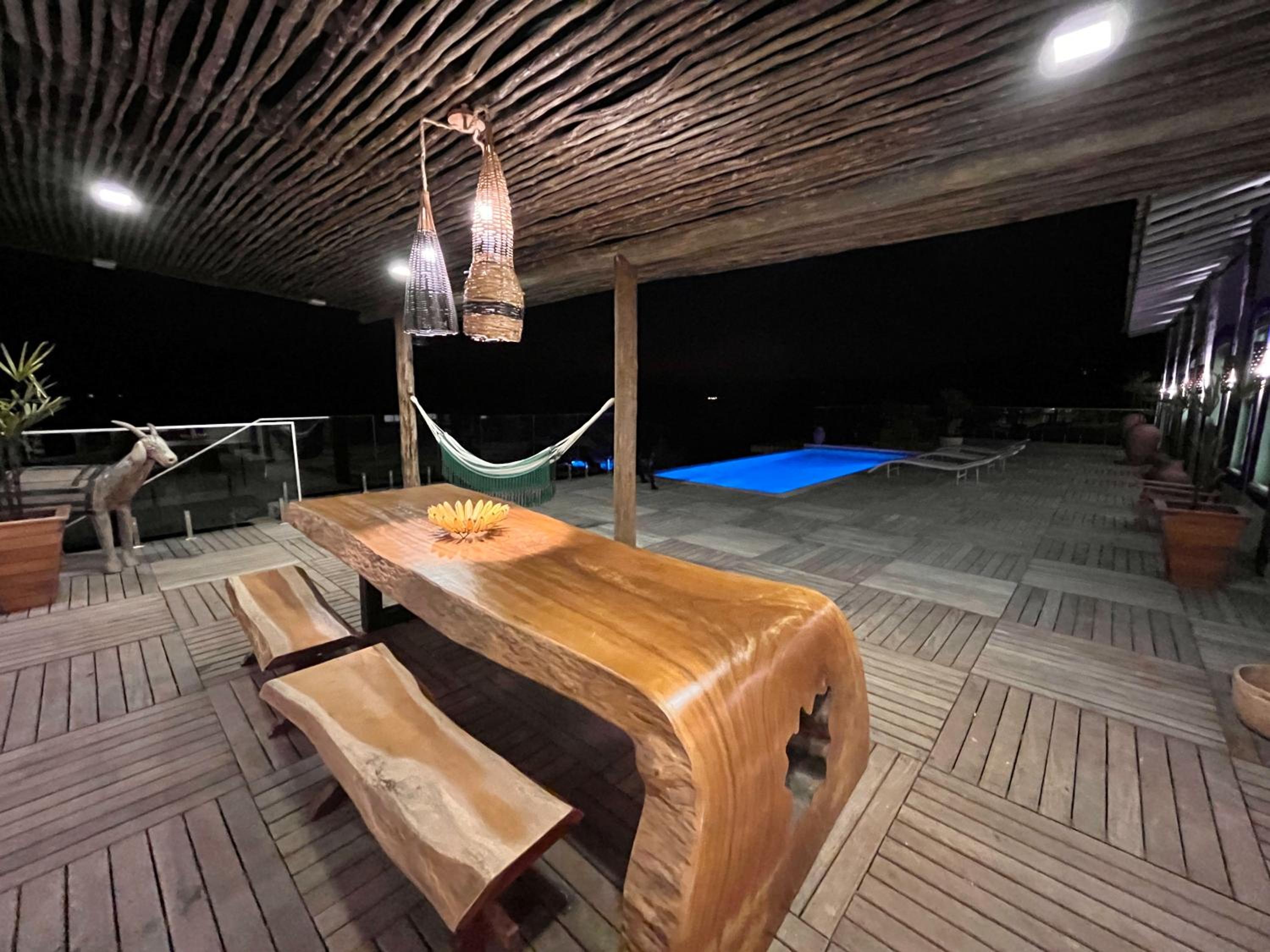 Blow Show Casa III Guest House