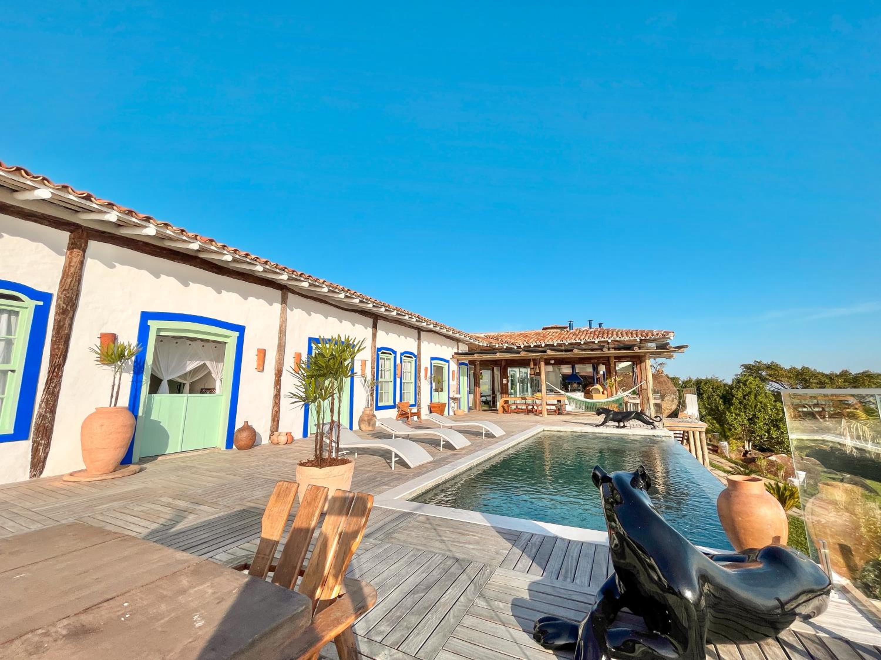 Blow Show Casa III Guest House