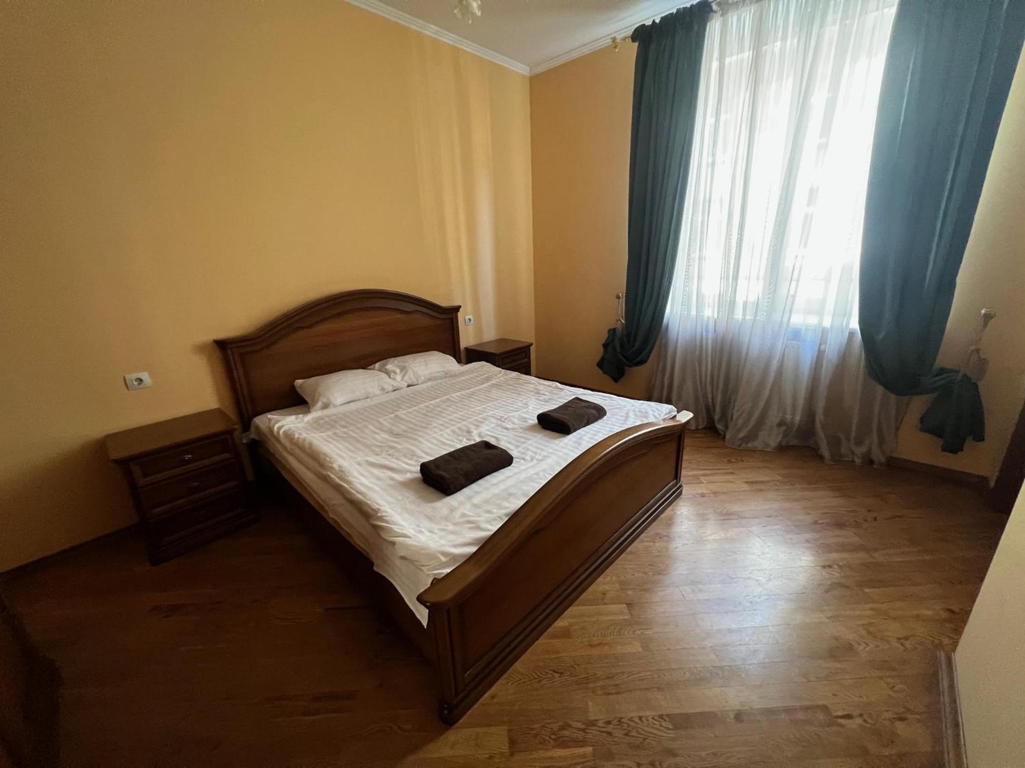 Central House з КОНДИЦІОНЕРОМ view 2