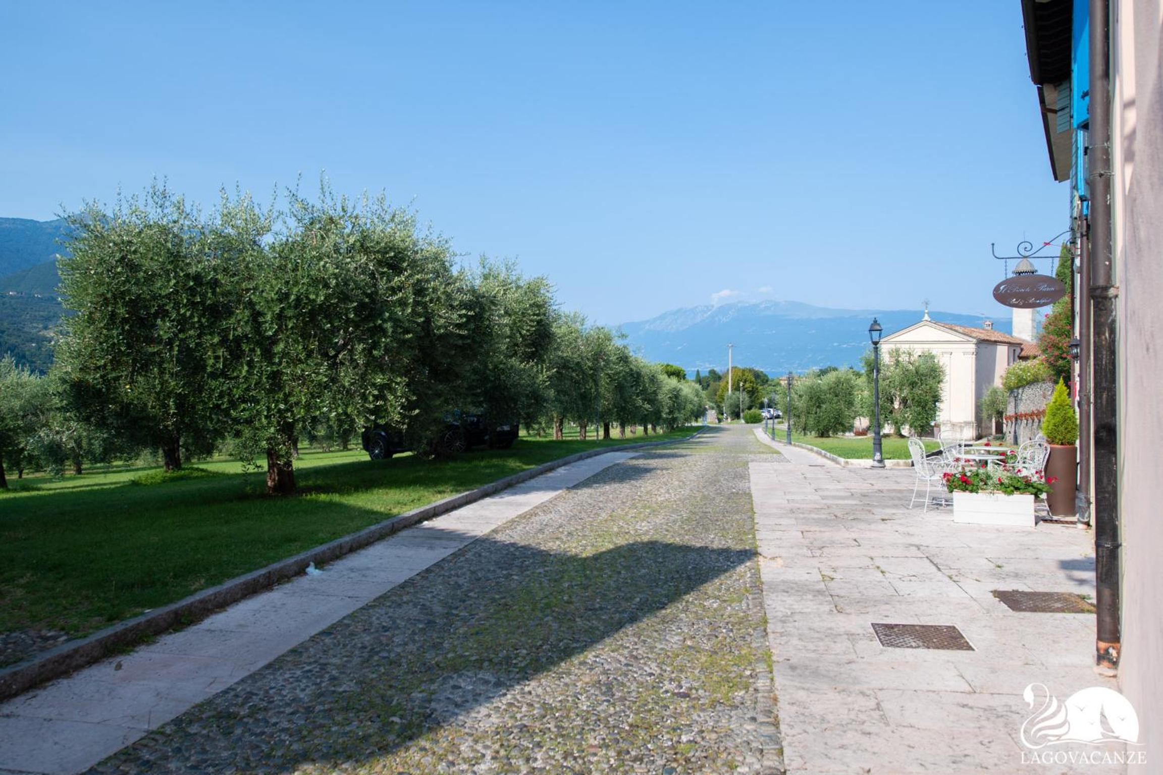 La Colomba view 2