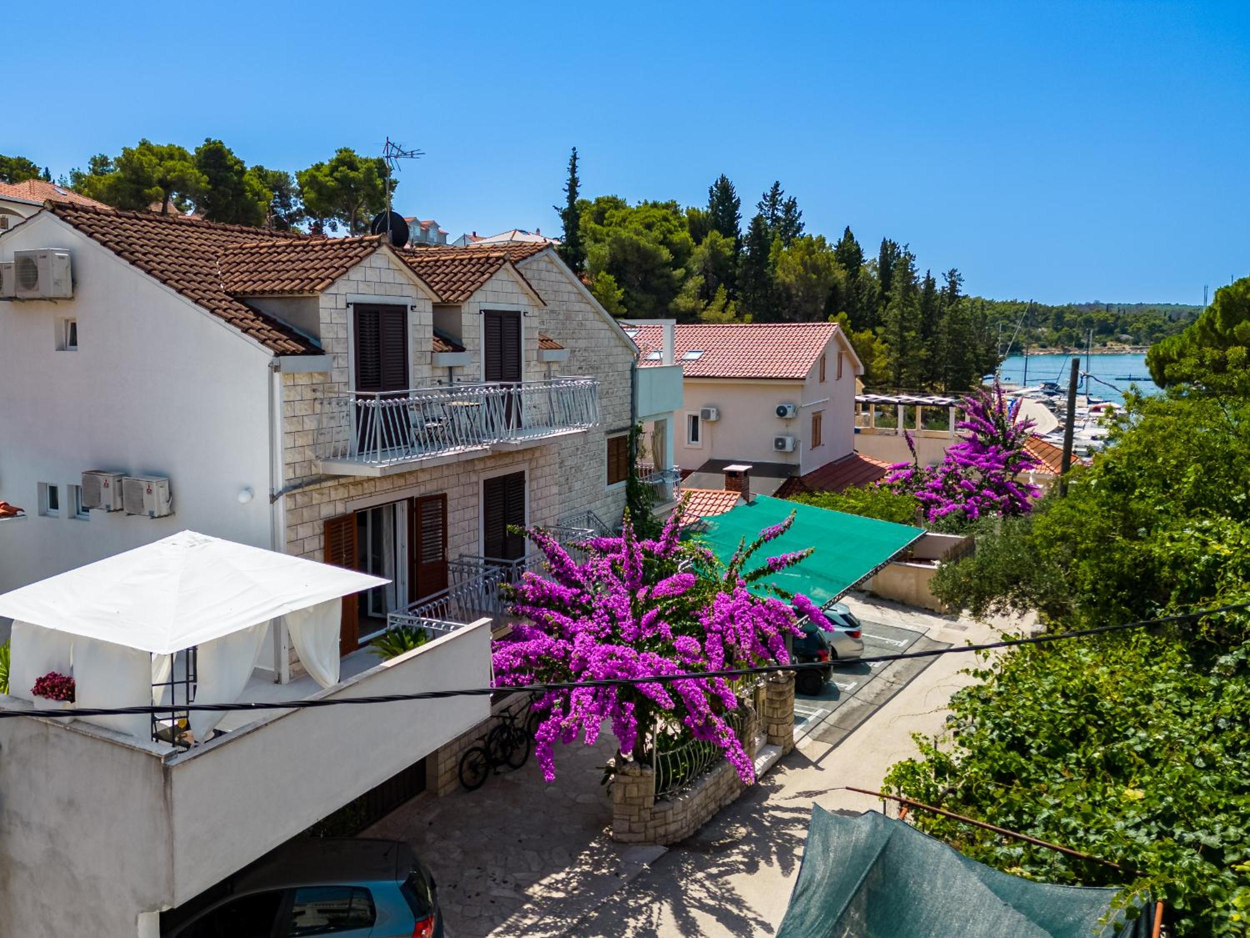 Hotel Rooms Anna - Image 1