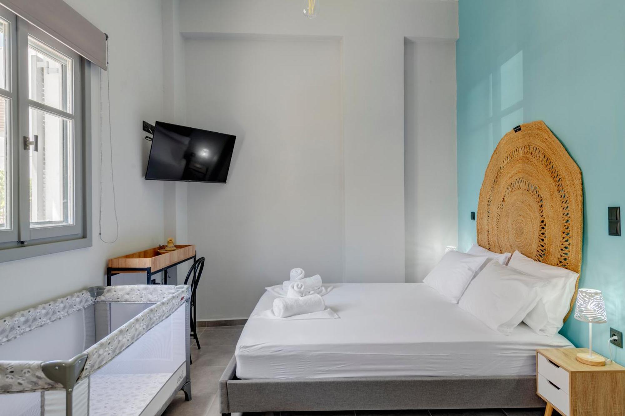 LUNA & TERRA APARTMENTS SYROS photo 2