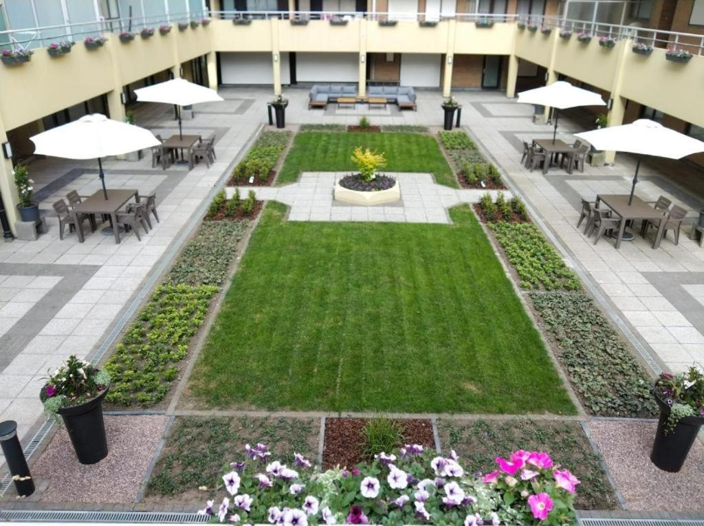 Westend Palace