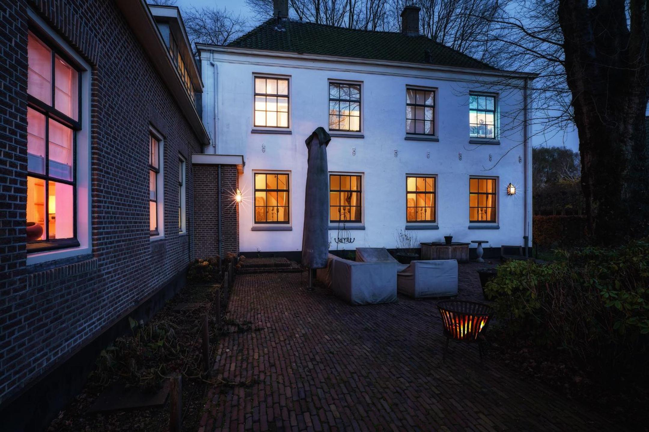 Amsterdam Mansion - The Studio view 4
