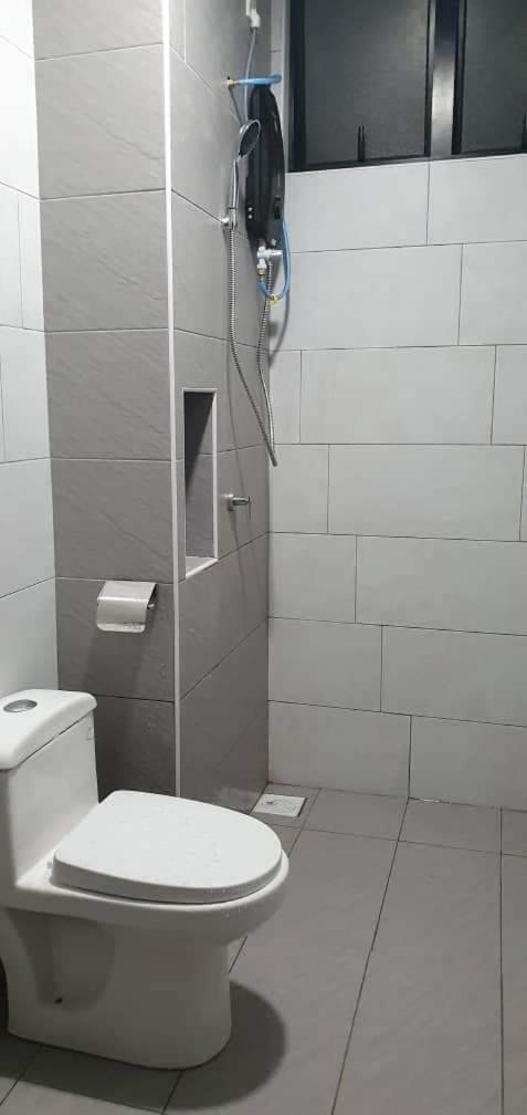 AuraMuslim Homestay Desaru Bandar Penawar Pool View with WIFI photo 3