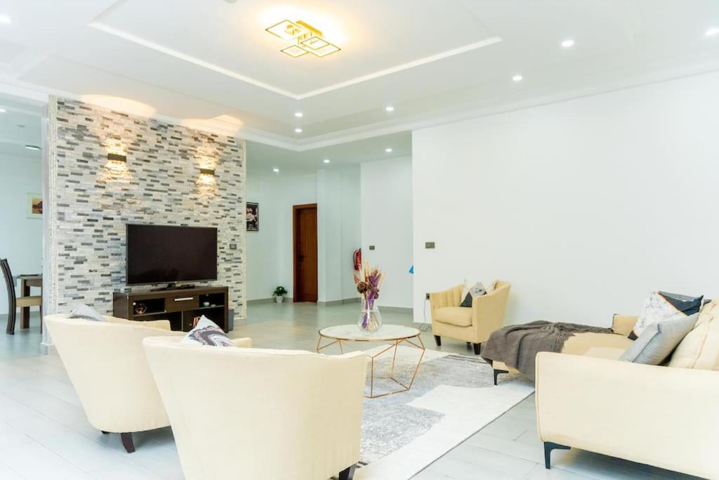 Y-twin apartments