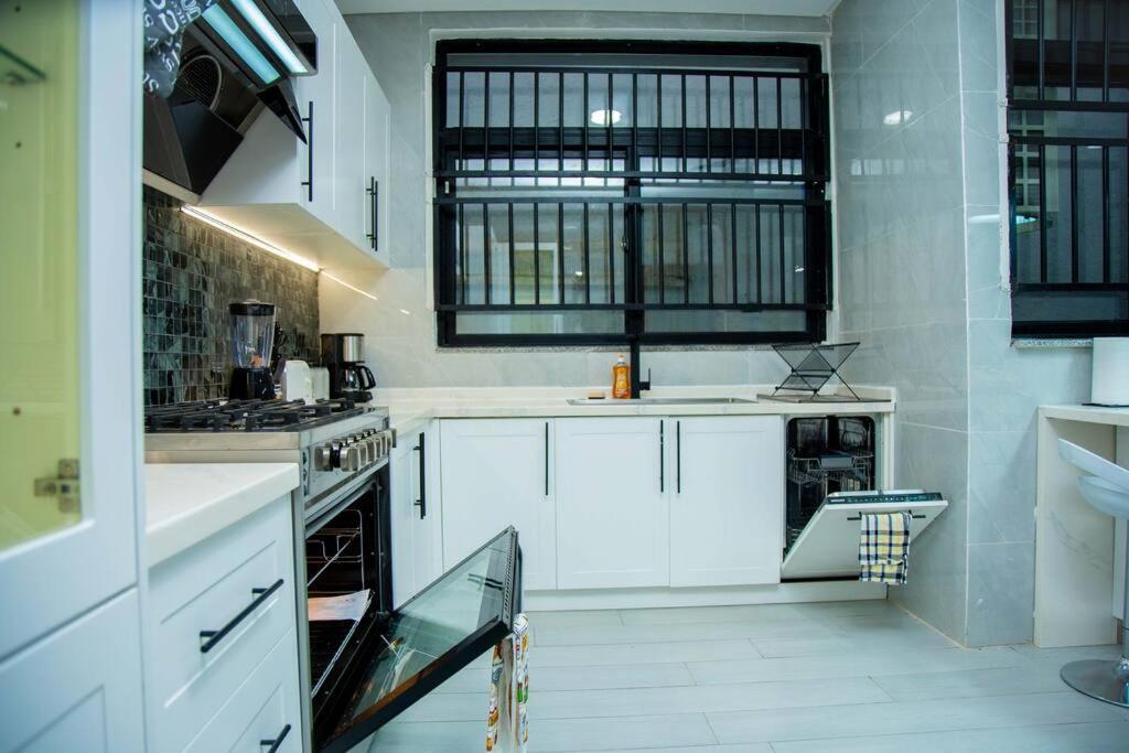 Y-twin apartments