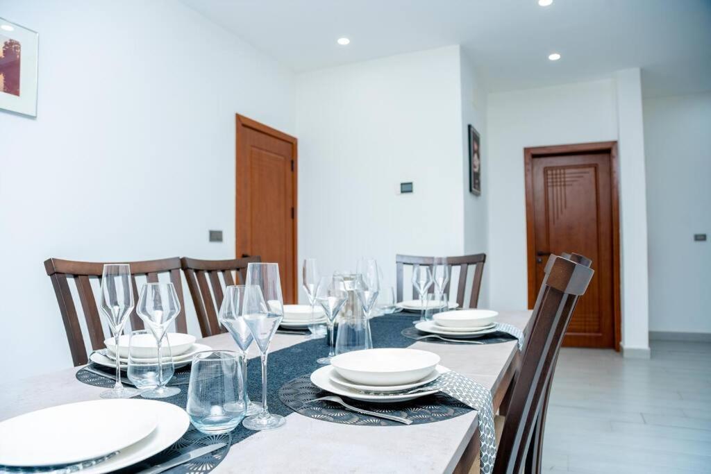 Y-twin apartments