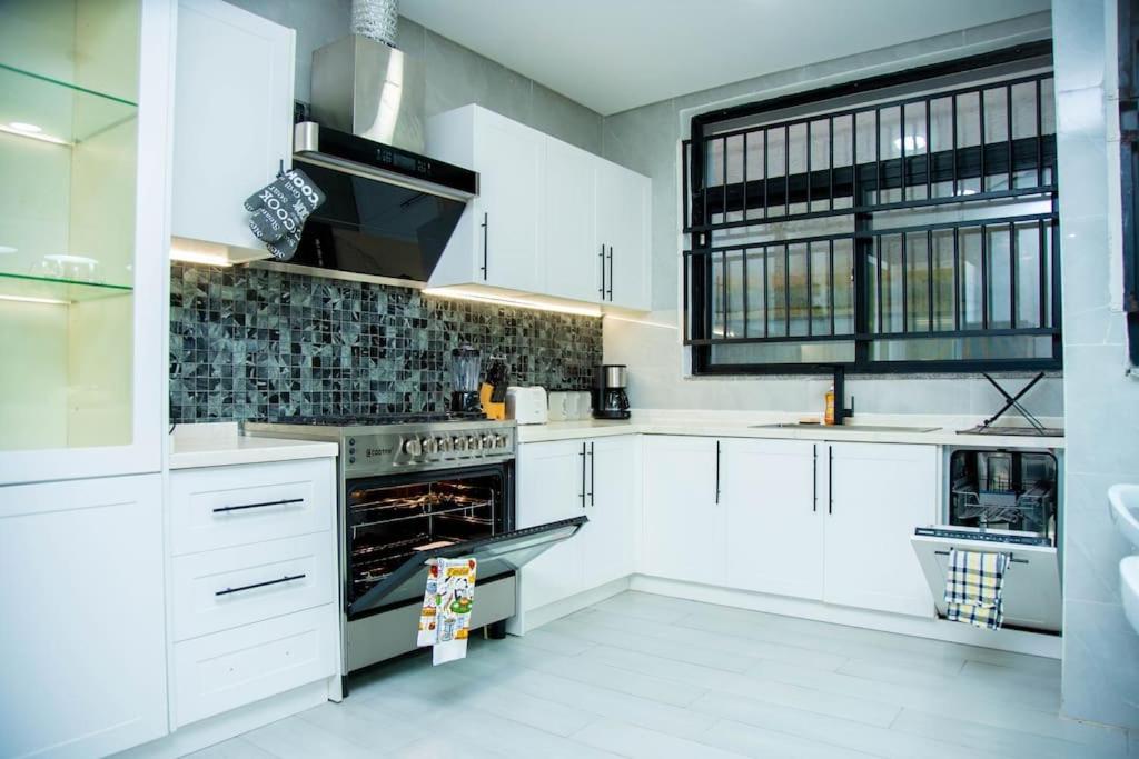 Y-twin apartments