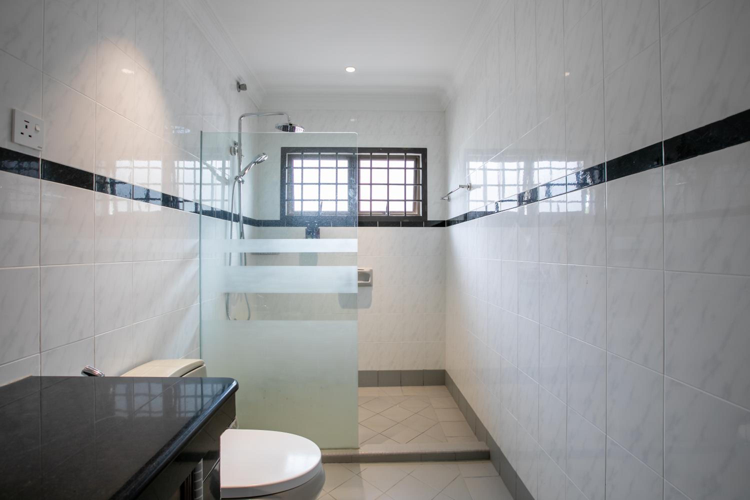 Kontor Mansion - 3 mins to Teluk Chempedak Beach & Private Pool photo 3