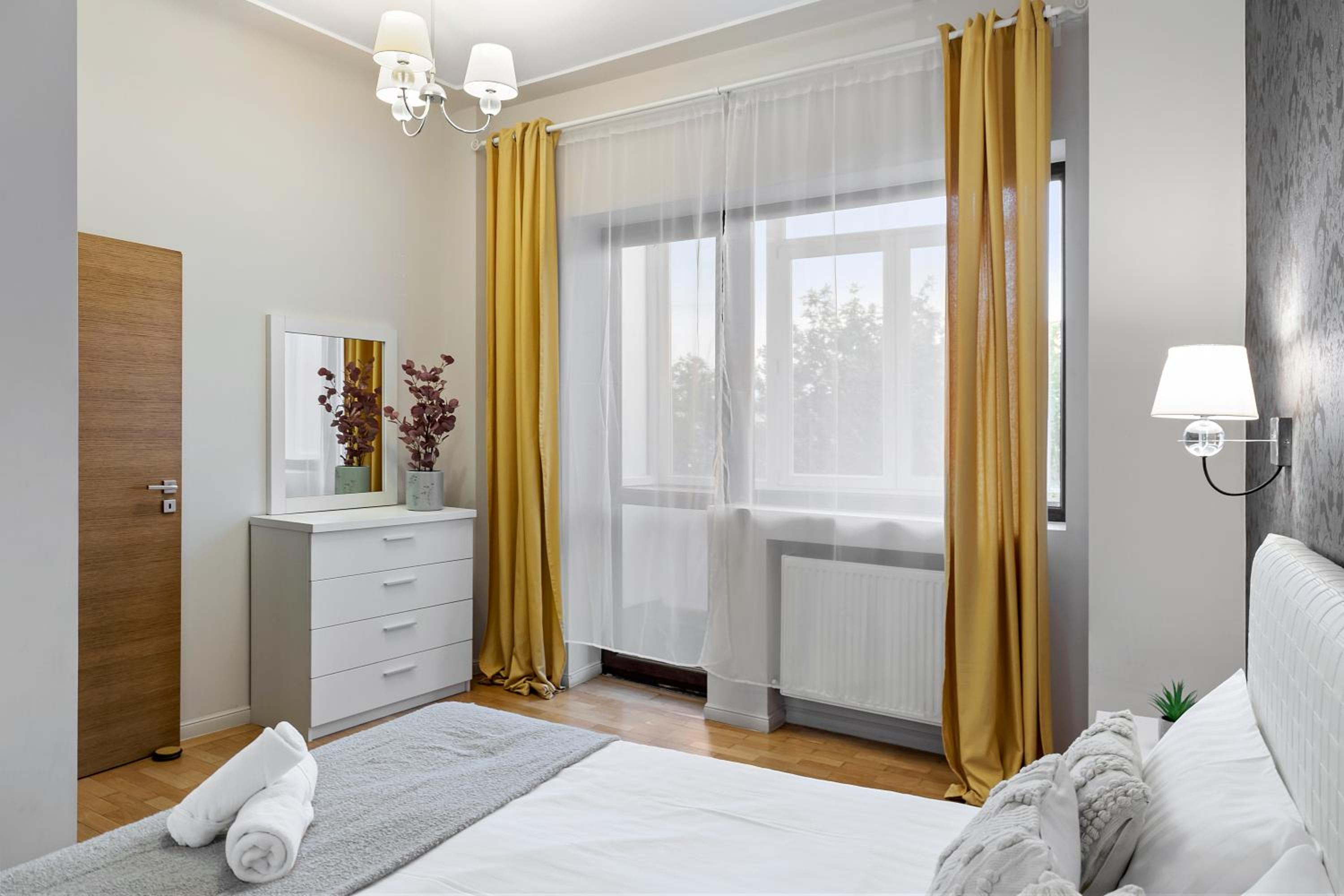 City Heart Retreat Elegant Apartment view 5