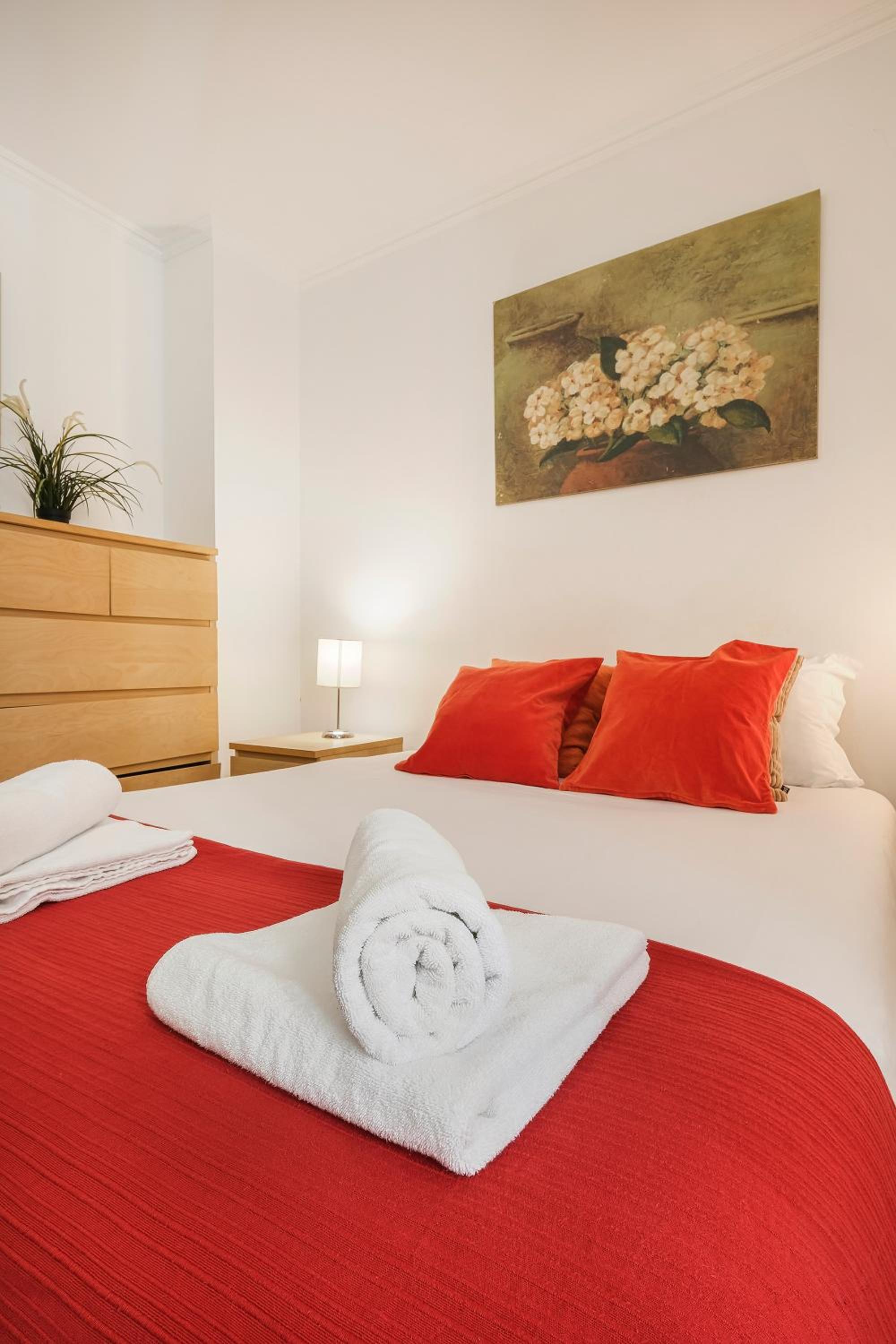 Lovely Bright Duplex - Prime Location view 4