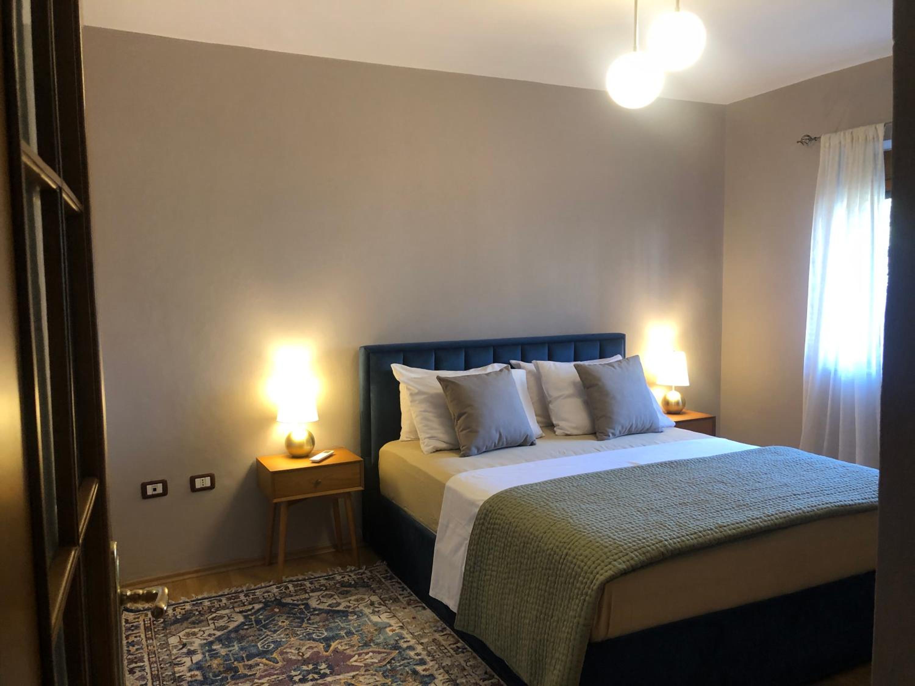 Qemal Stafa Apartment