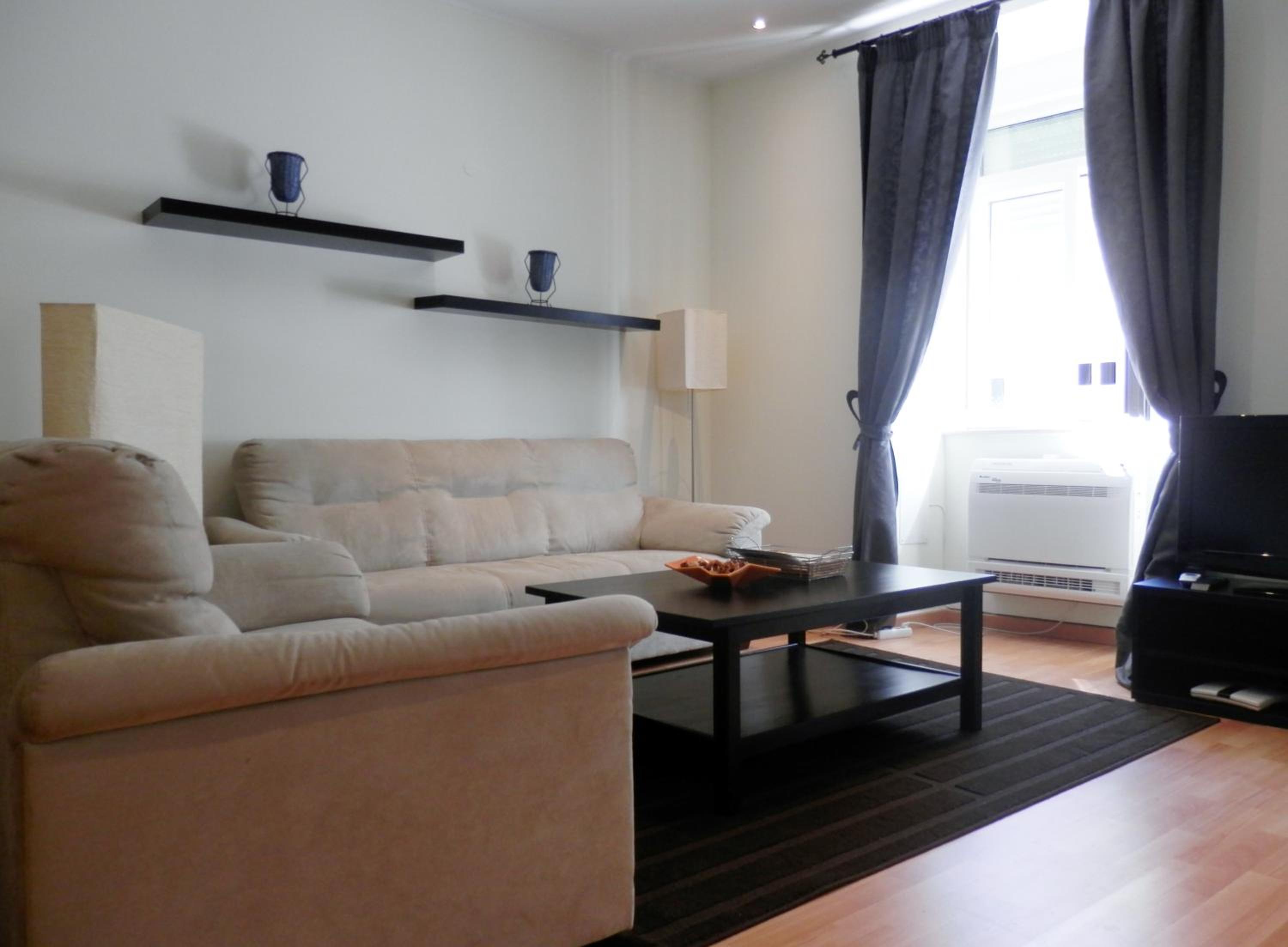 Downtown, Cozy Apartment In Lisbon view 2
