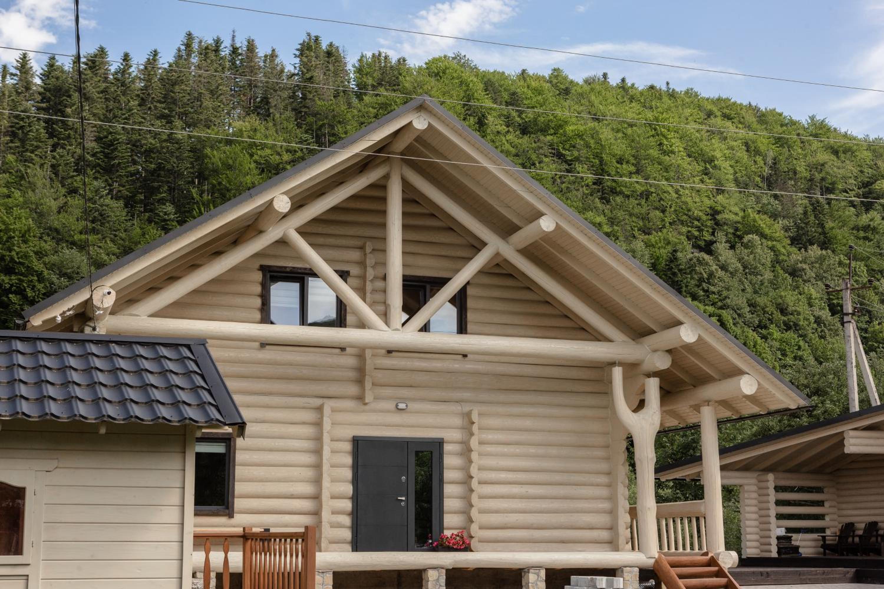 Vdoma Sheshory view 2