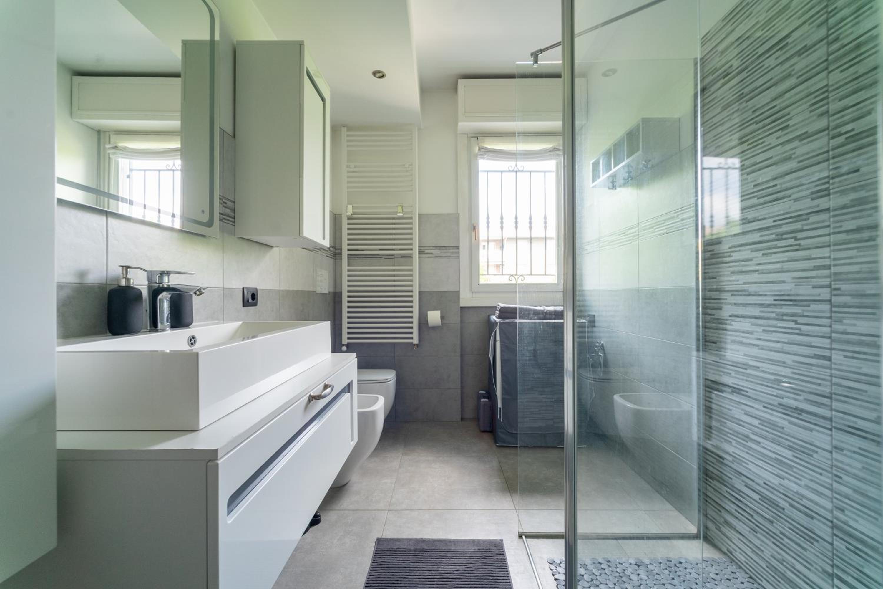 Oasis Luxury - A.C/Terrace/2Bedrooms view 5
